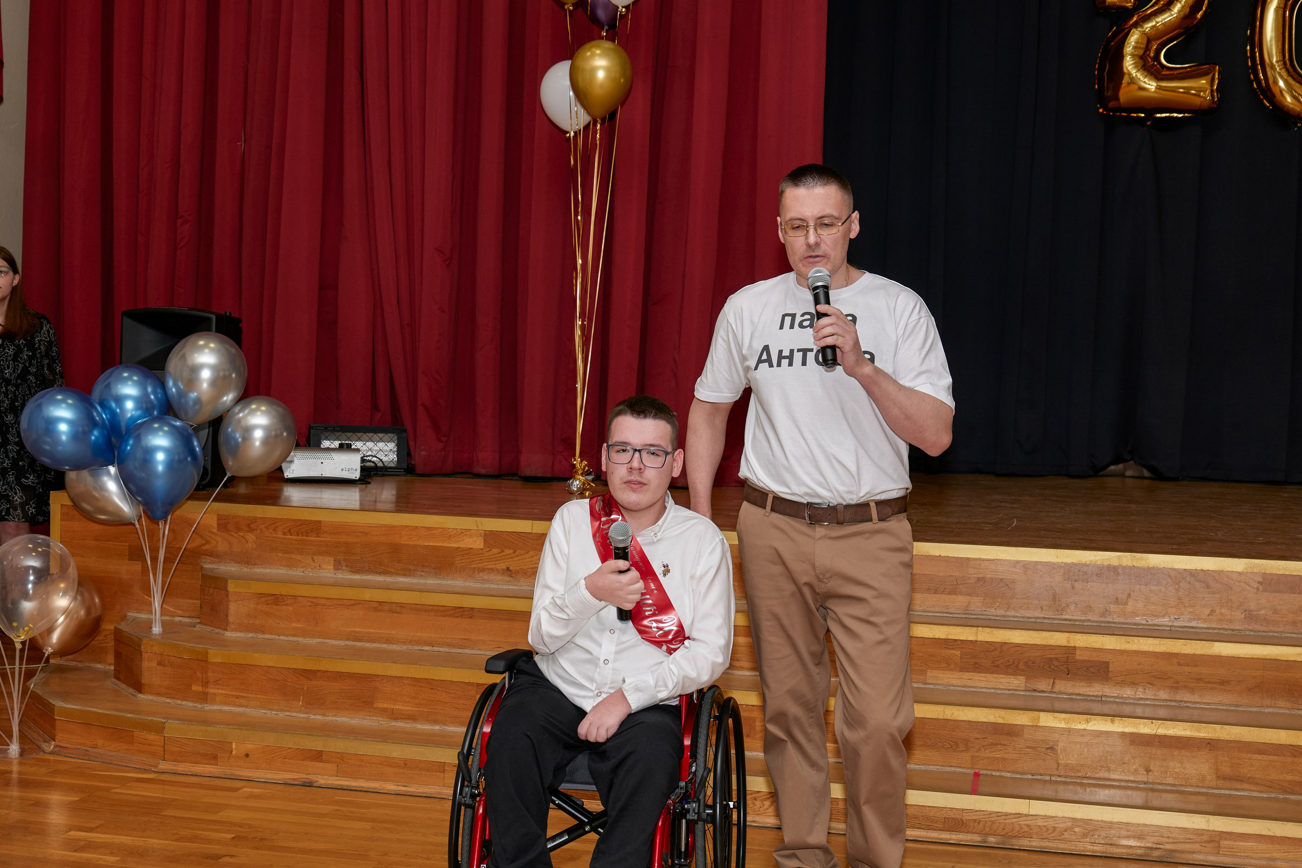 Последний звонок школа 1413. Детский и семейный фотограф г. Москва Оксана Катаджи