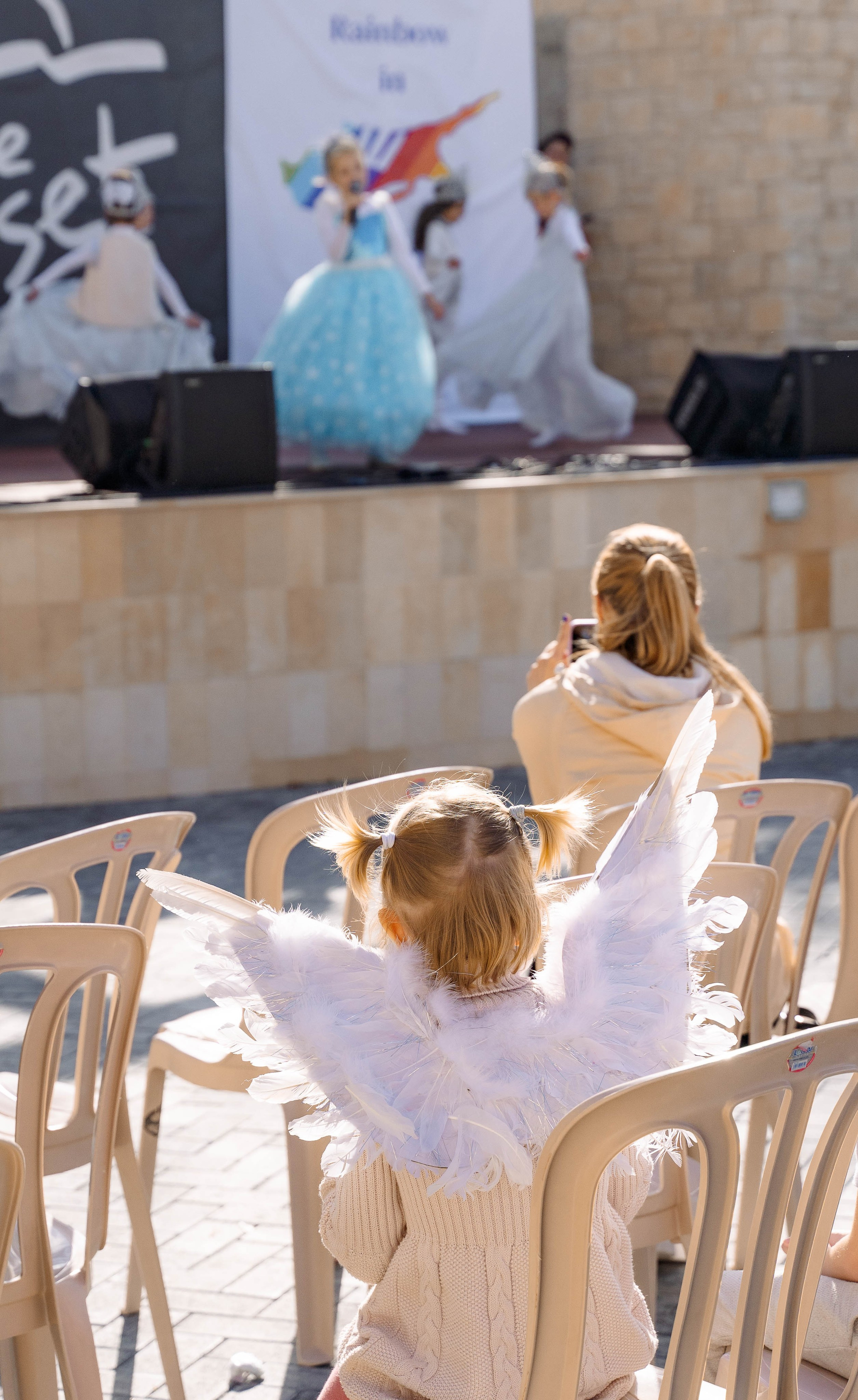 Новогодняя ярмарка от БФ «Радуга на Кипре». Свадебный и семейный фотограф Ирина Чернова