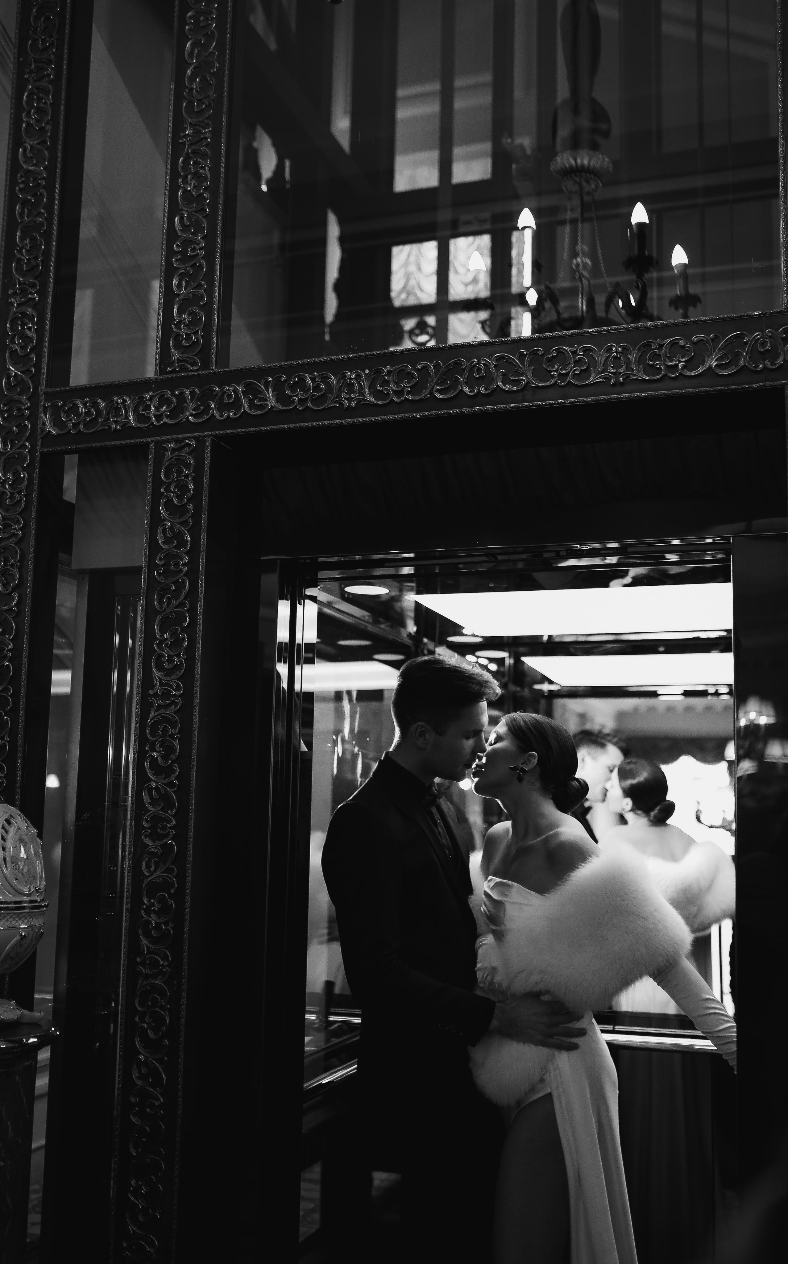 Pasha Yulya | Trezzini Palace, Saint-Petersburg. Портретные и свадебные съемки