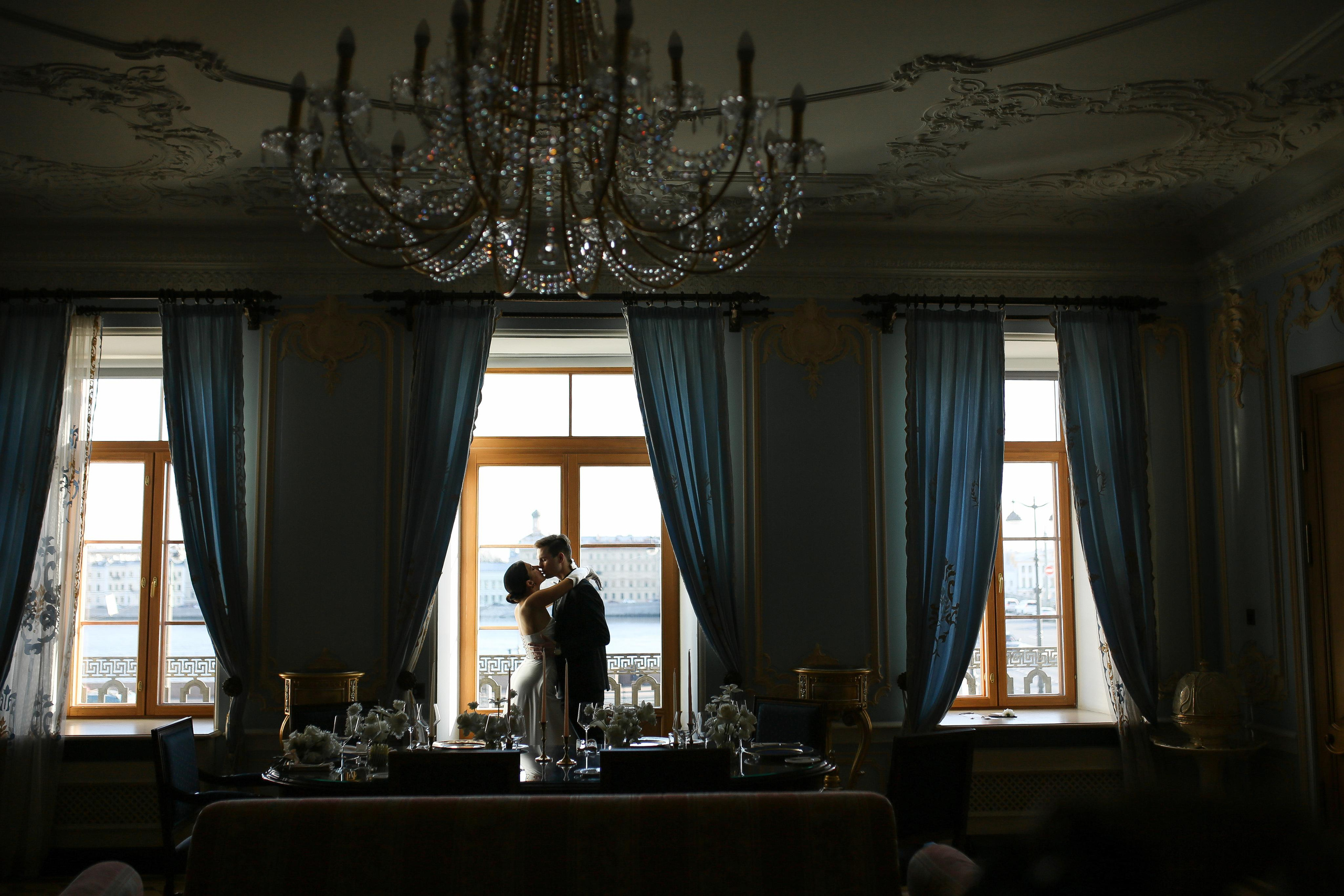 Pasha Yulya | Trezzini Palace, Saint-Petersburg. Портретные и свадебные съемки