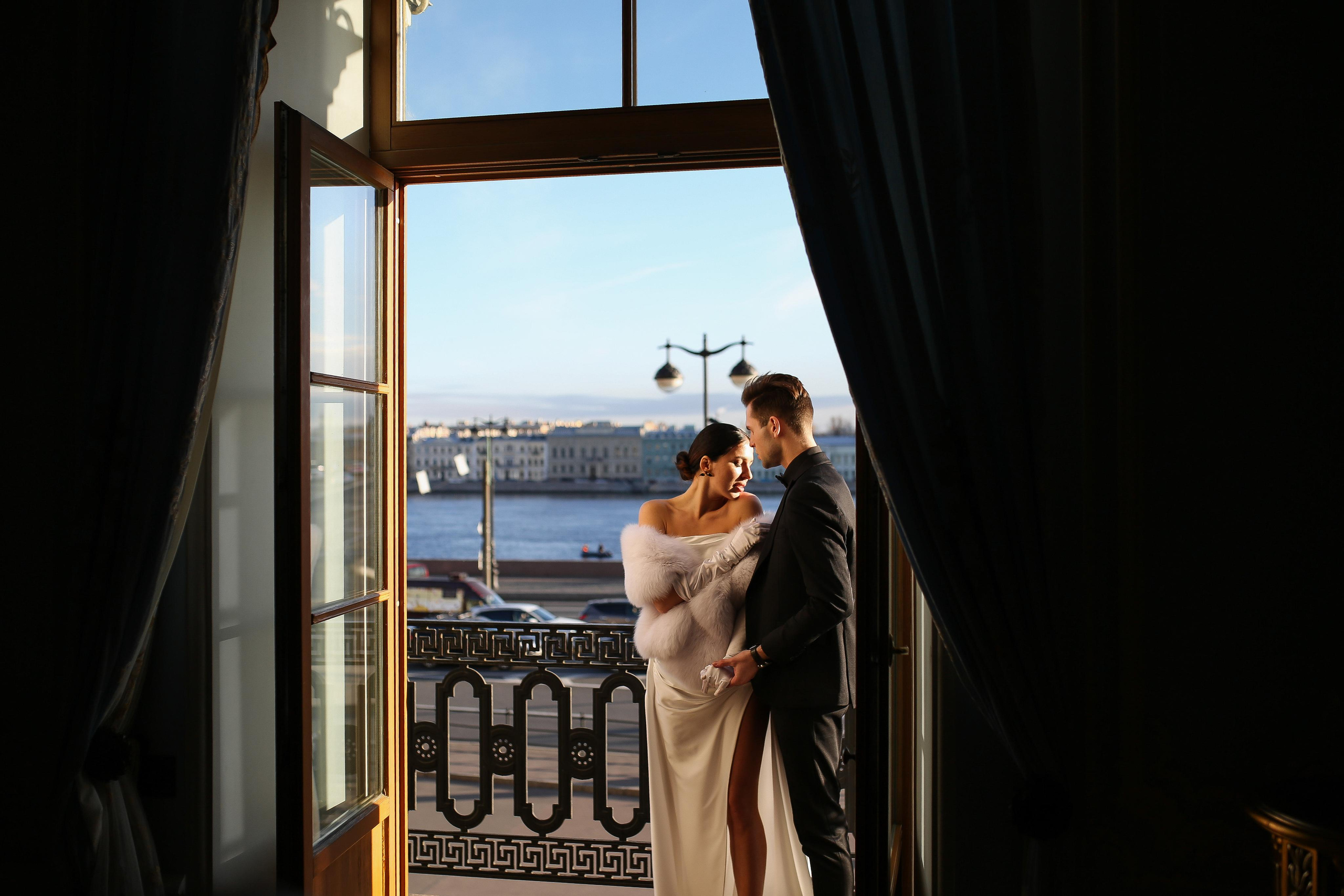 Pasha Yulya | Trezzini Palace, Saint-Petersburg. Портретные и свадебные съемки