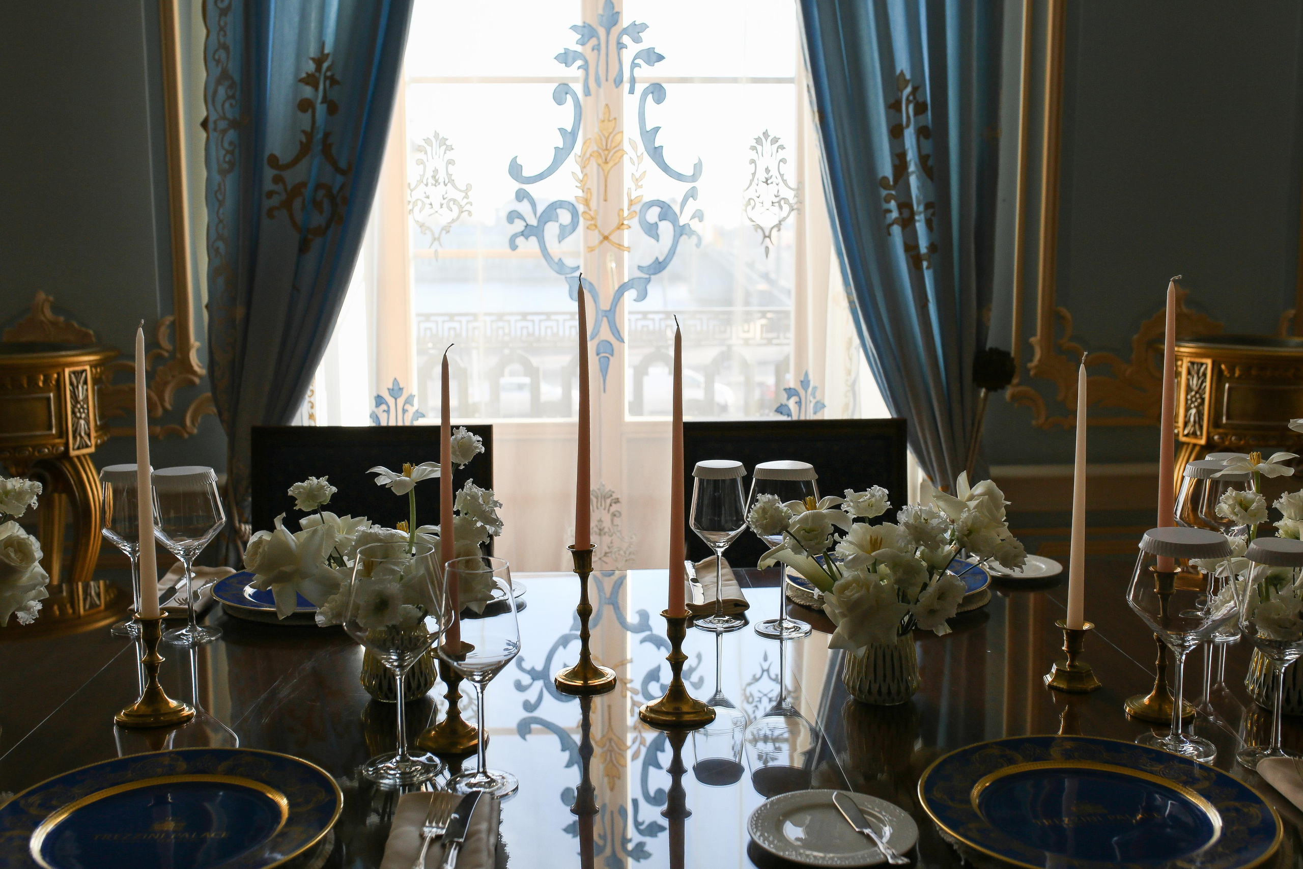 Pasha Yulya | Trezzini Palace, Saint-Petersburg. Портретные и свадебные съемки