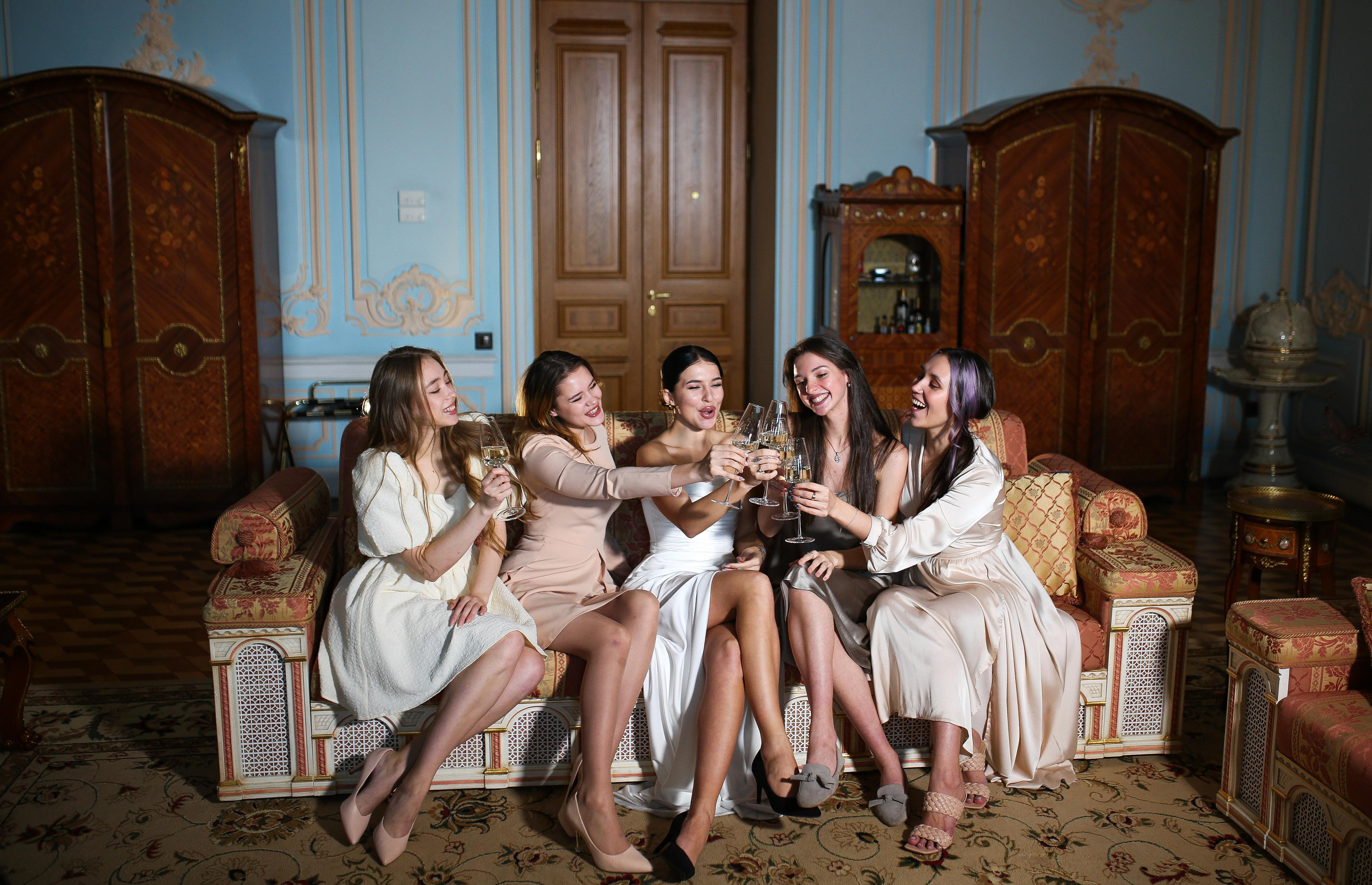 Pasha Yulya | Trezzini Palace, Saint-Petersburg. Портретные и свадебные съемки