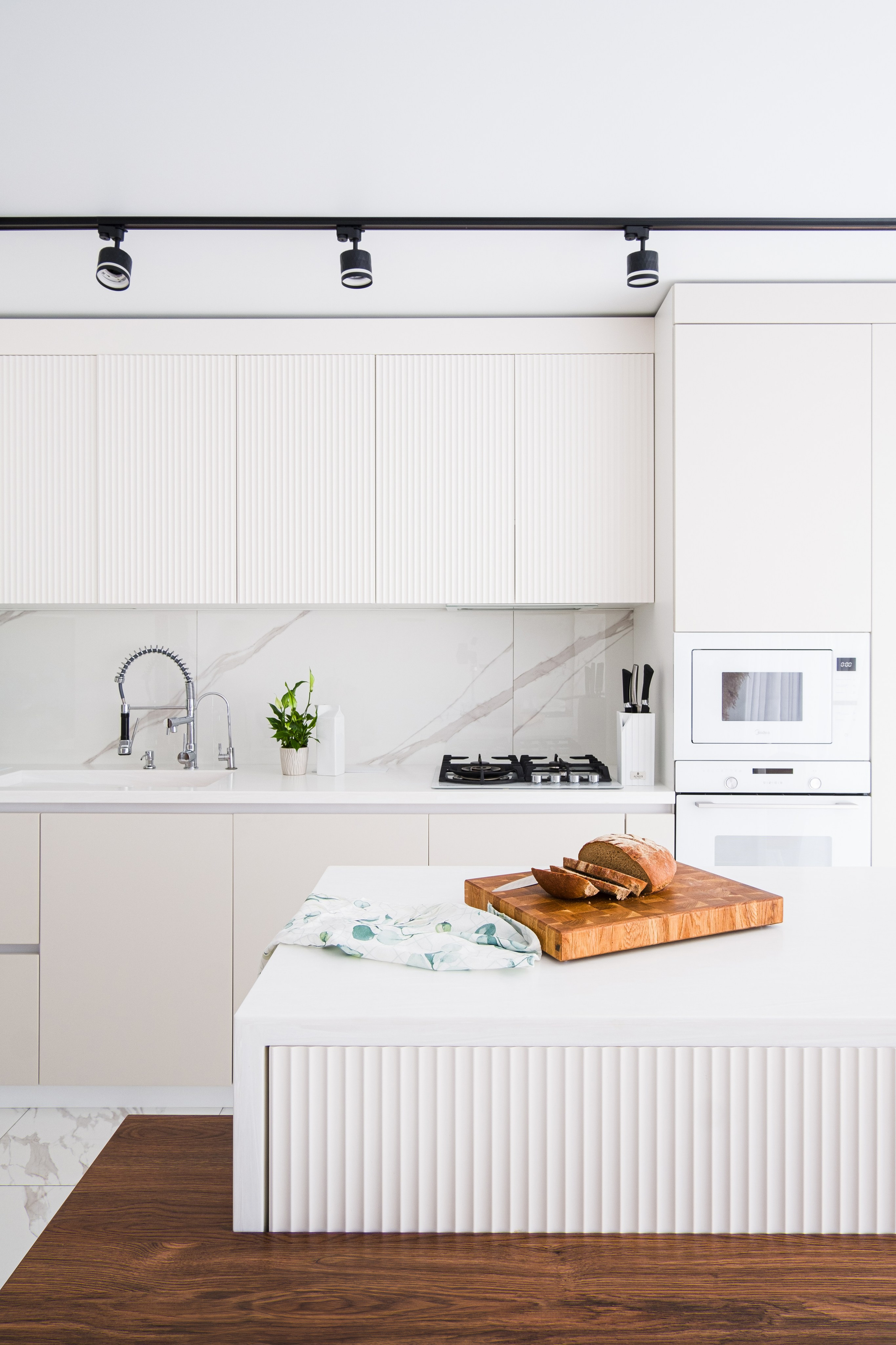 Кухни «Моментов море». Фотограф на Эльбрусе • Роман Шатхин