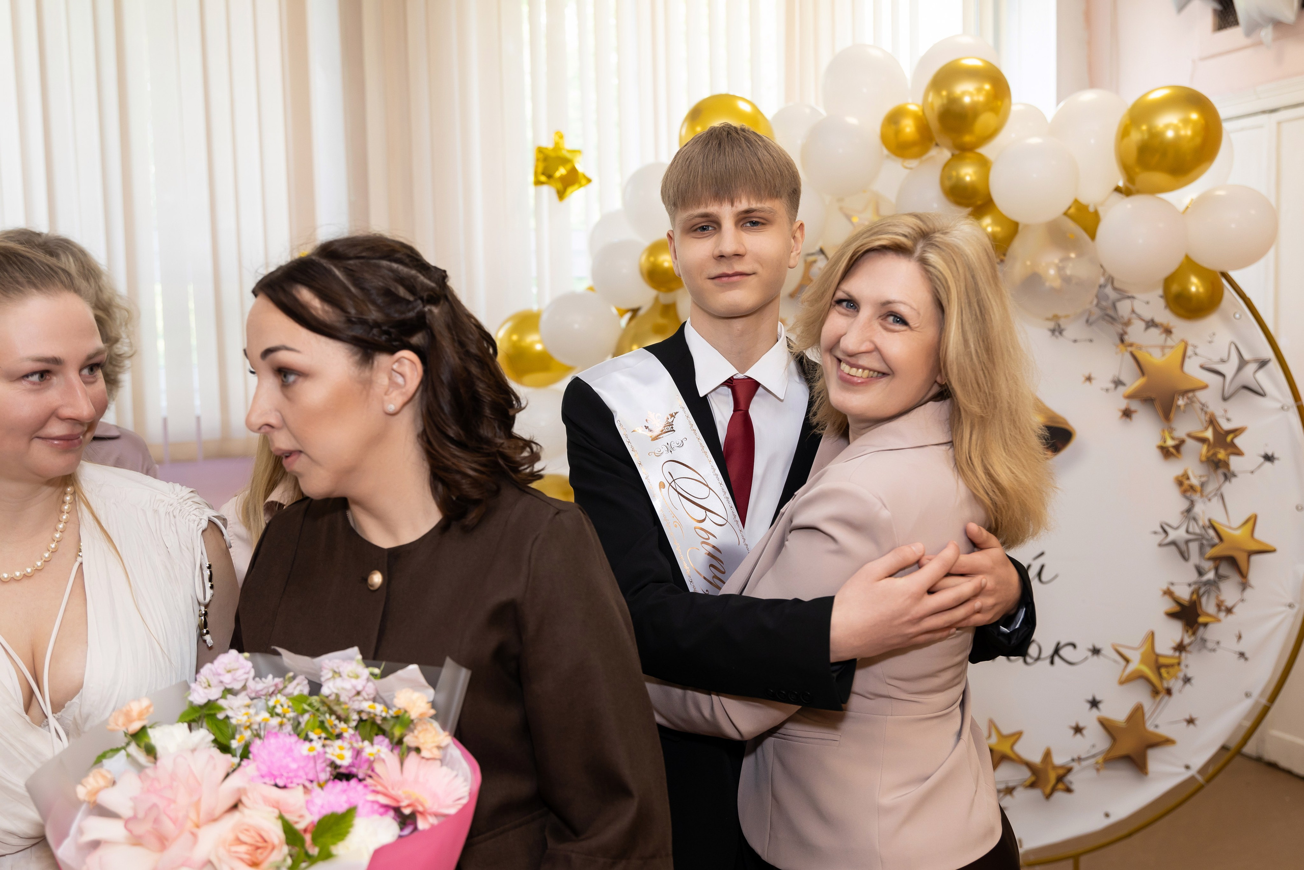 Последний звонок 11 класс. Семейный и свадебный фотограф в Санкт-Петербурге Татьяна Швыкова