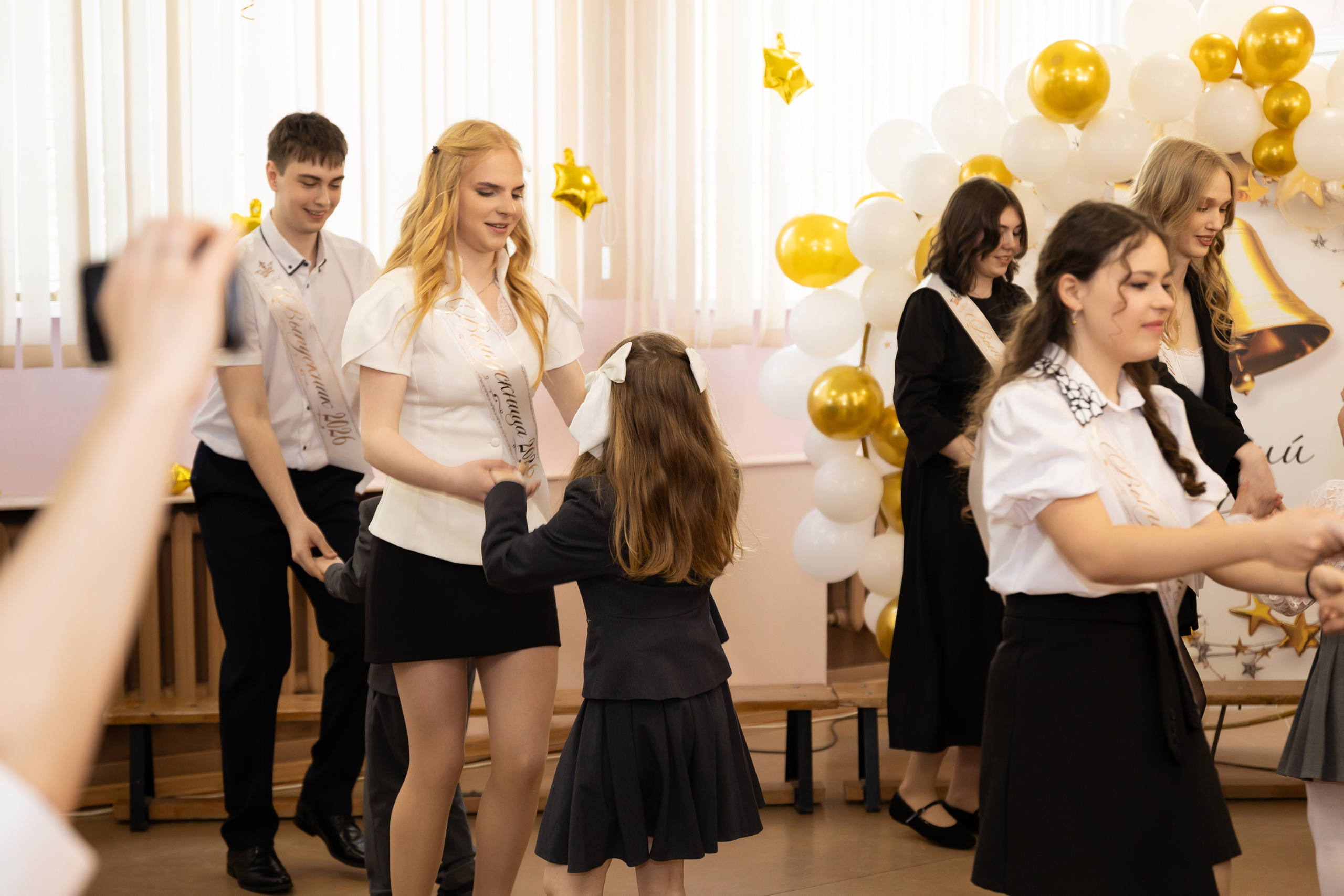 Последний звонок 11 класс. Семейный и свадебный фотограф в Санкт-Петербурге Татьяна Швыкова