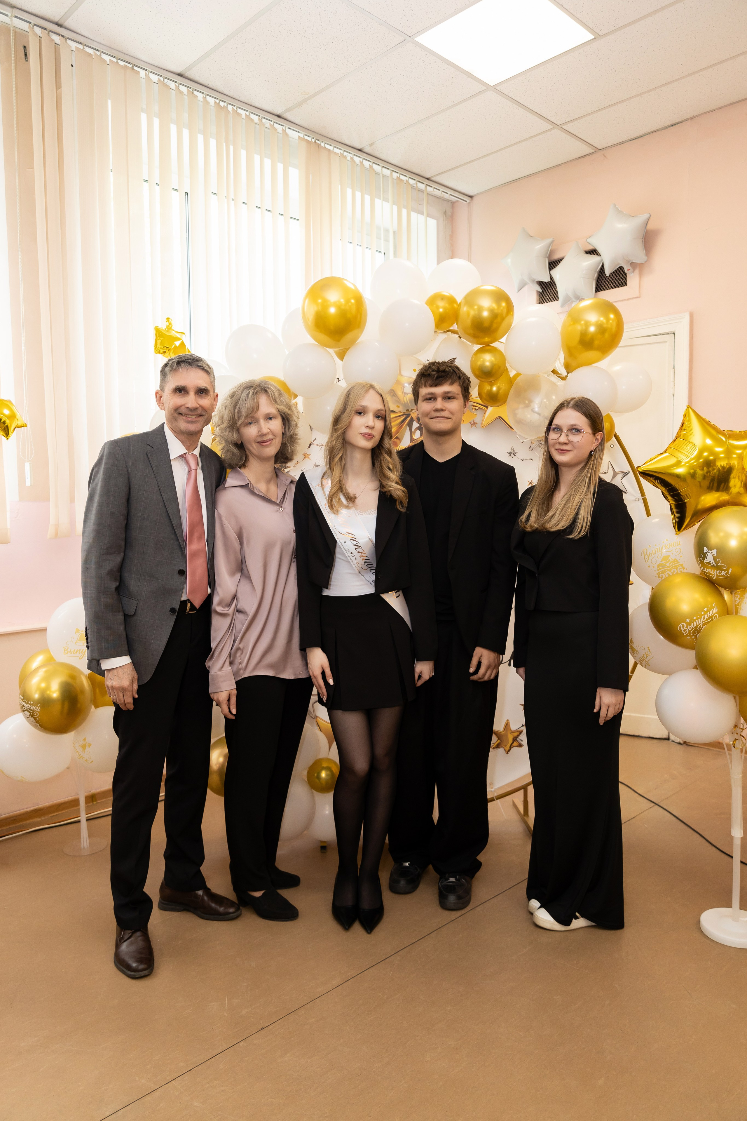 Последний звонок 11 класс. Семейный и свадебный фотограф в Санкт-Петербурге Татьяна Швыкова