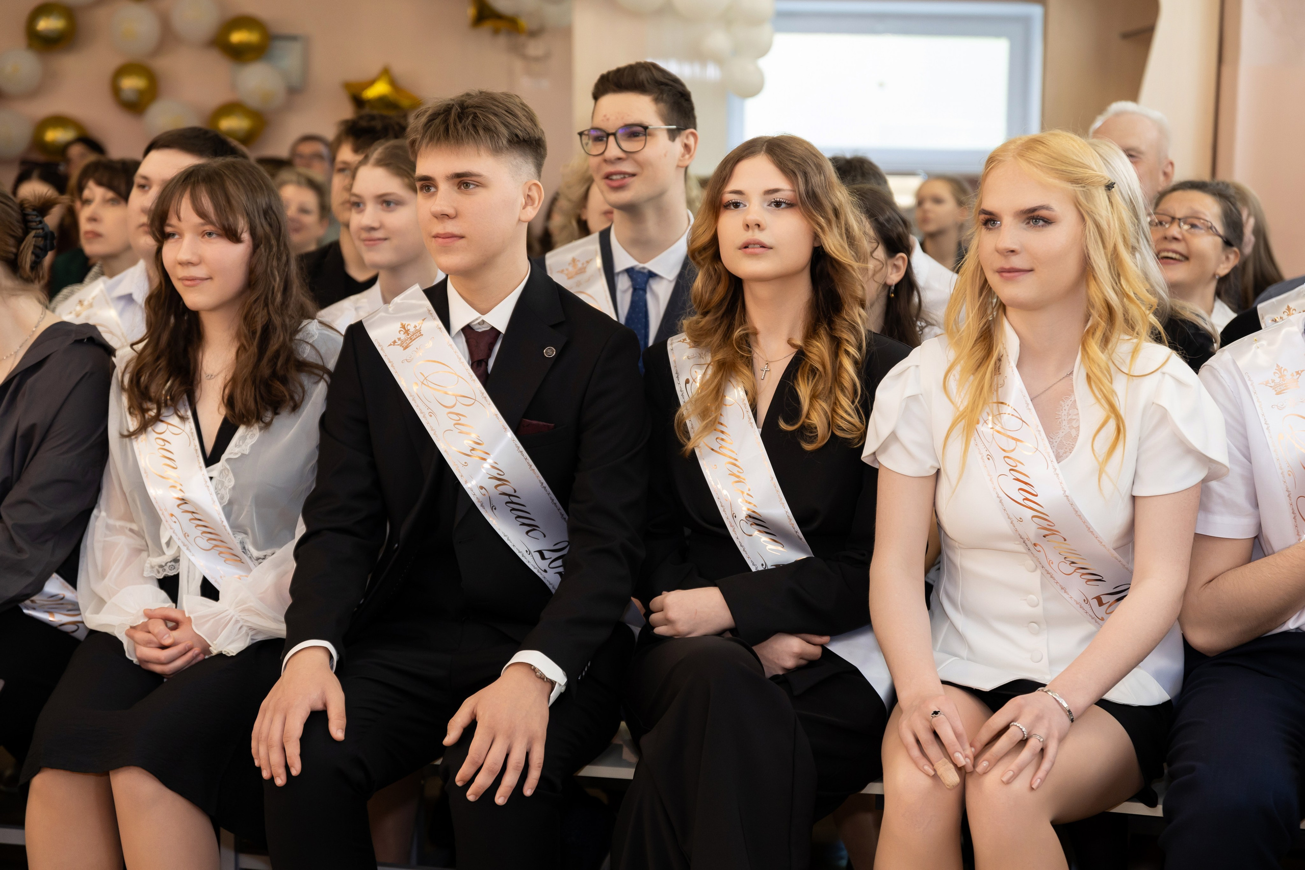 Последний звонок 11 класс. Семейный и свадебный фотограф в Санкт-Петербурге Татьяна Швыкова