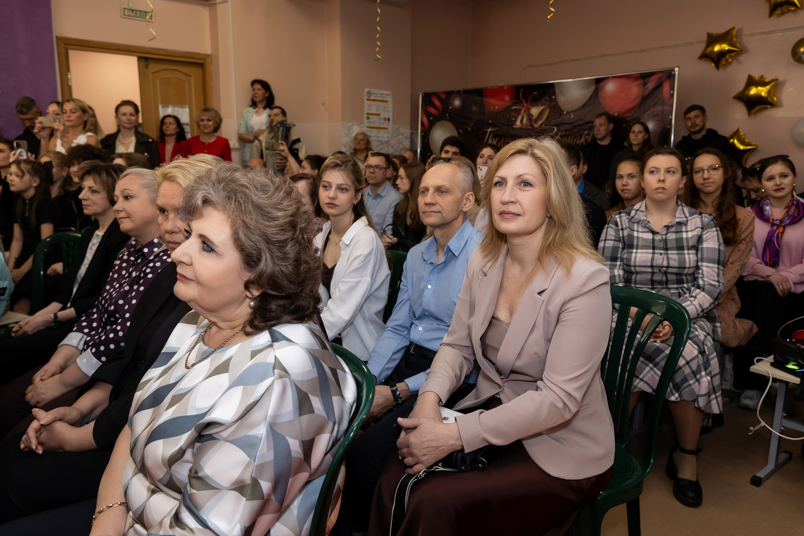 Последний звонок 11 класс. Семейный и свадебный фотограф в Санкт-Петербурге Татьяна Швыкова