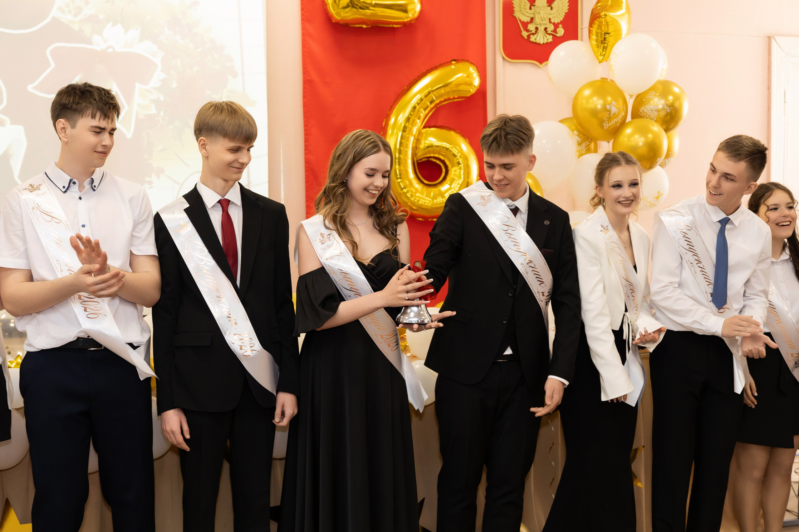 Последний звонок 11 класс. Семейный и свадебный фотограф в Санкт-Петербурге Татьяна Швыкова