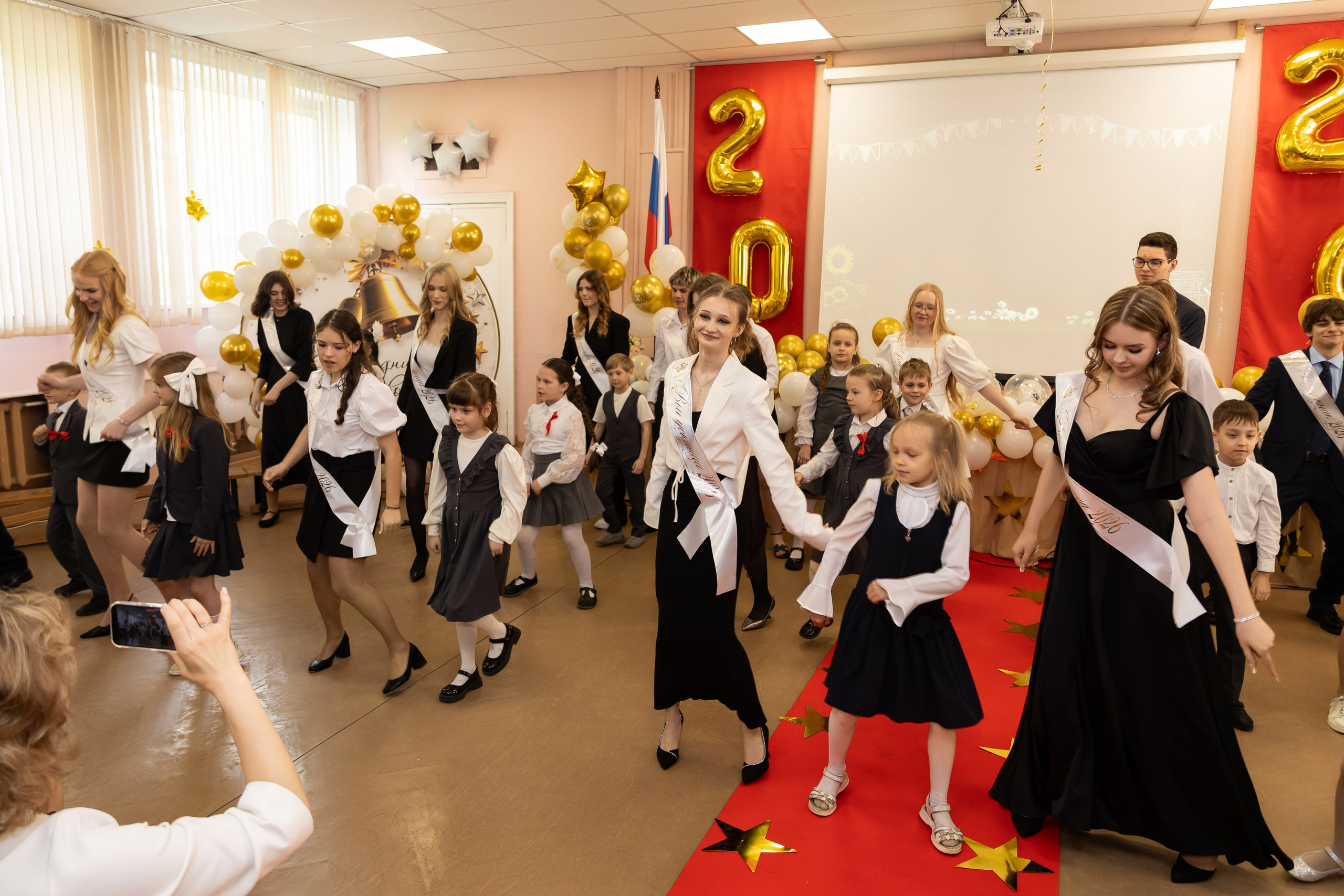Последний звонок 11 класс. Семейный и свадебный фотограф в Санкт-Петербурге Татьяна Швыкова