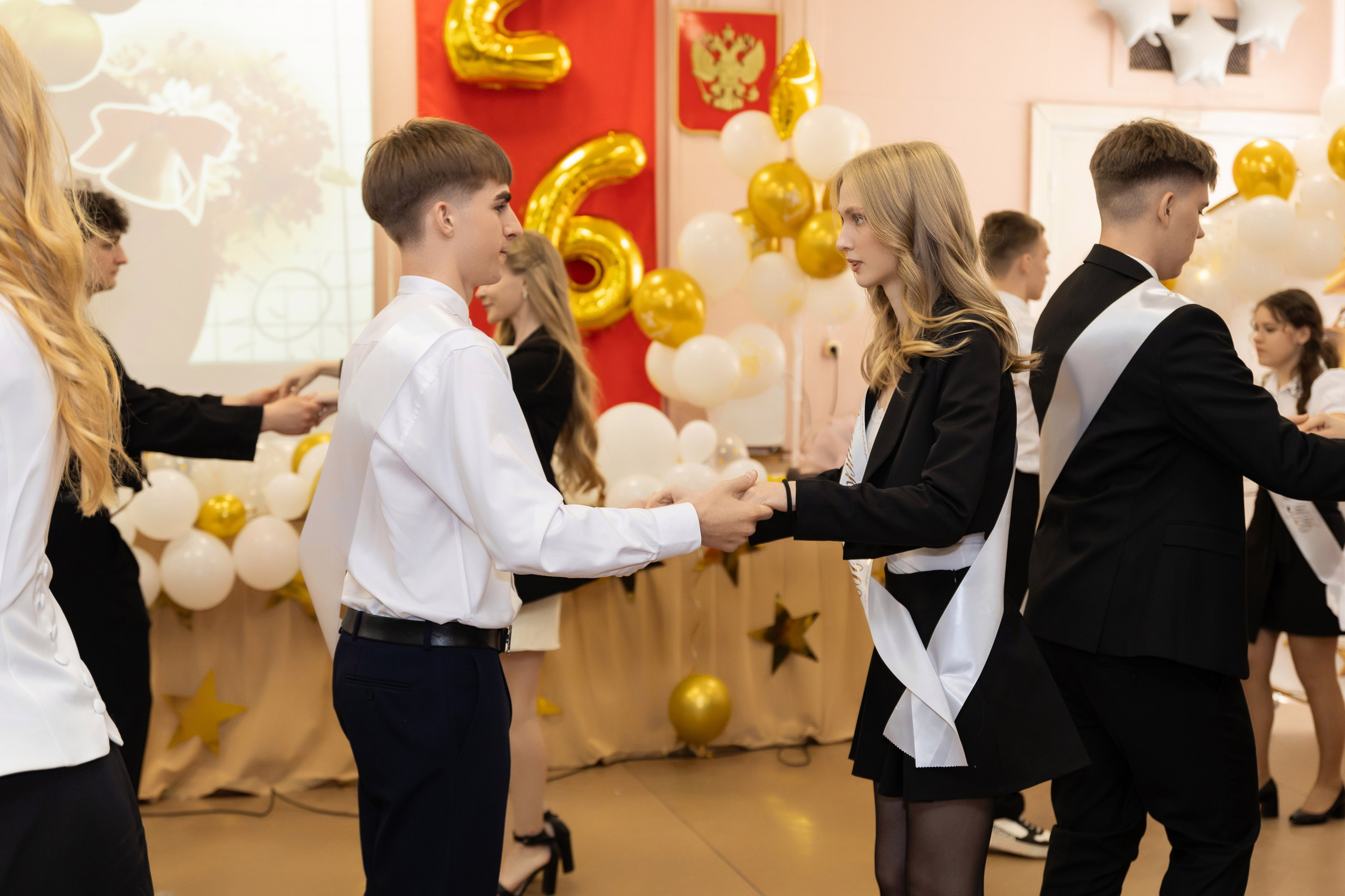 Последний звонок 11 класс. Семейный и свадебный фотограф в Санкт-Петербурге Татьяна Швыкова