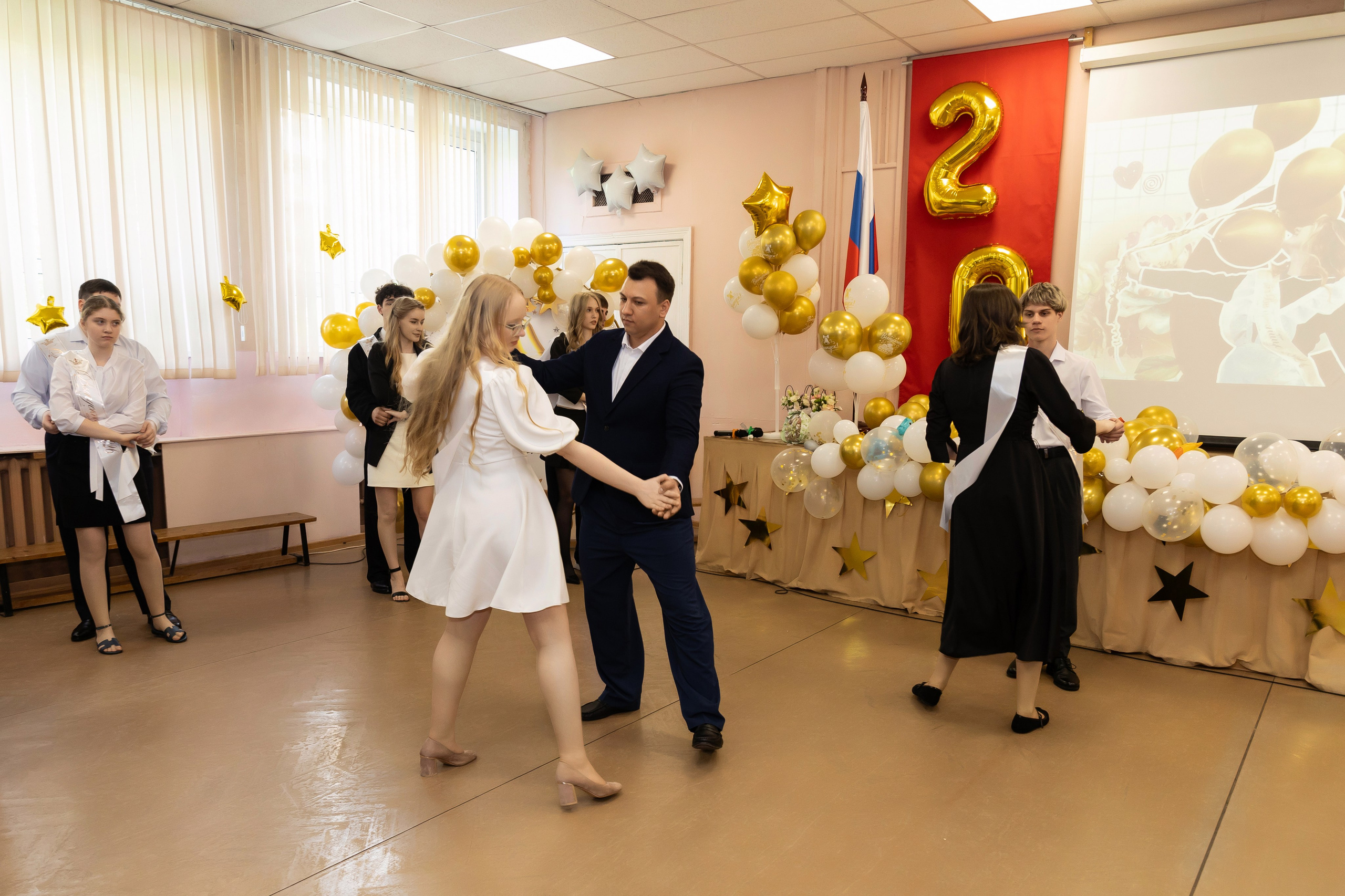Последний звонок 11 класс. Семейный и свадебный фотограф в Санкт-Петербурге Татьяна Швыкова