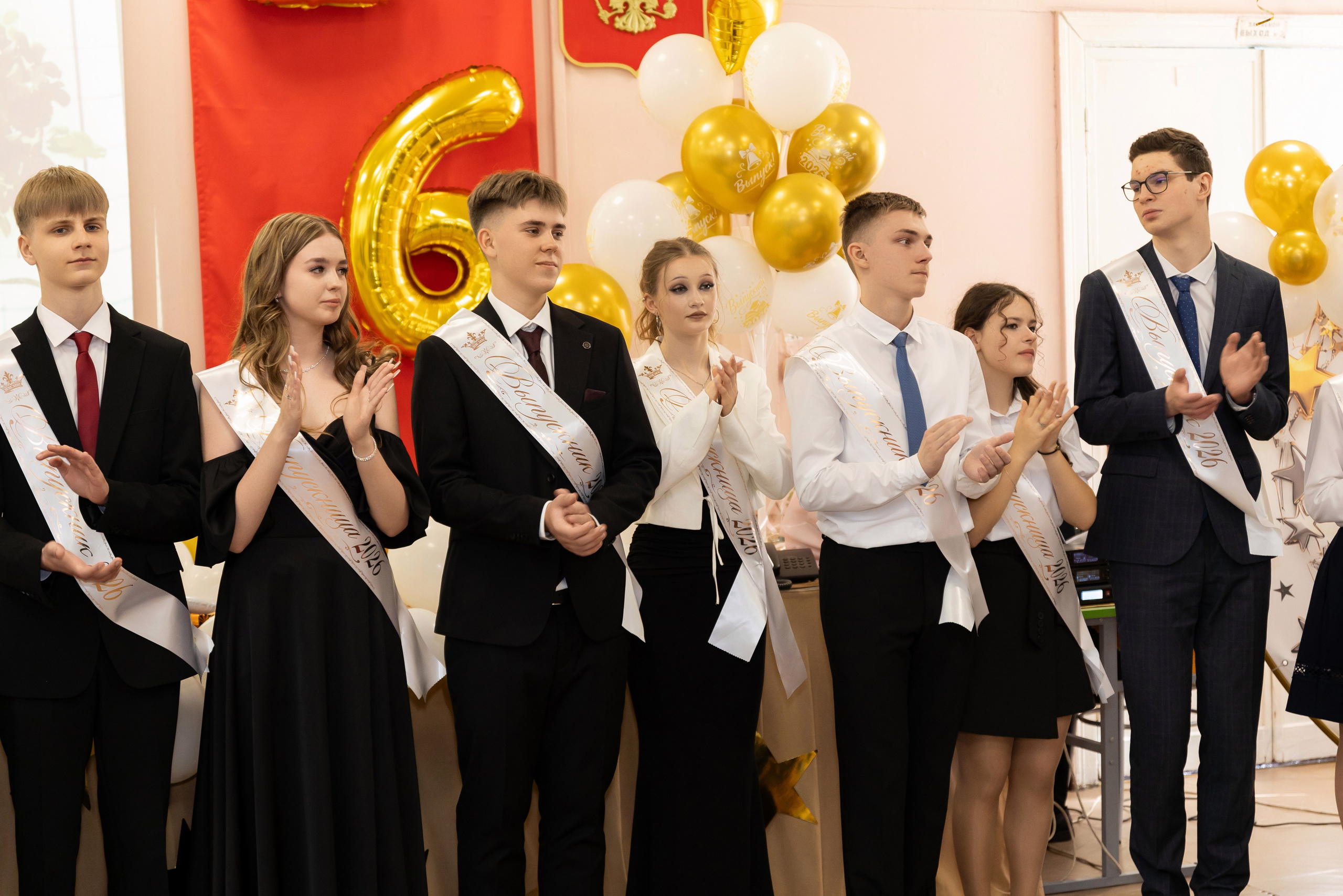 Последний звонок 11 класс. Семейный и свадебный фотограф в Санкт-Петербурге Татьяна Швыкова