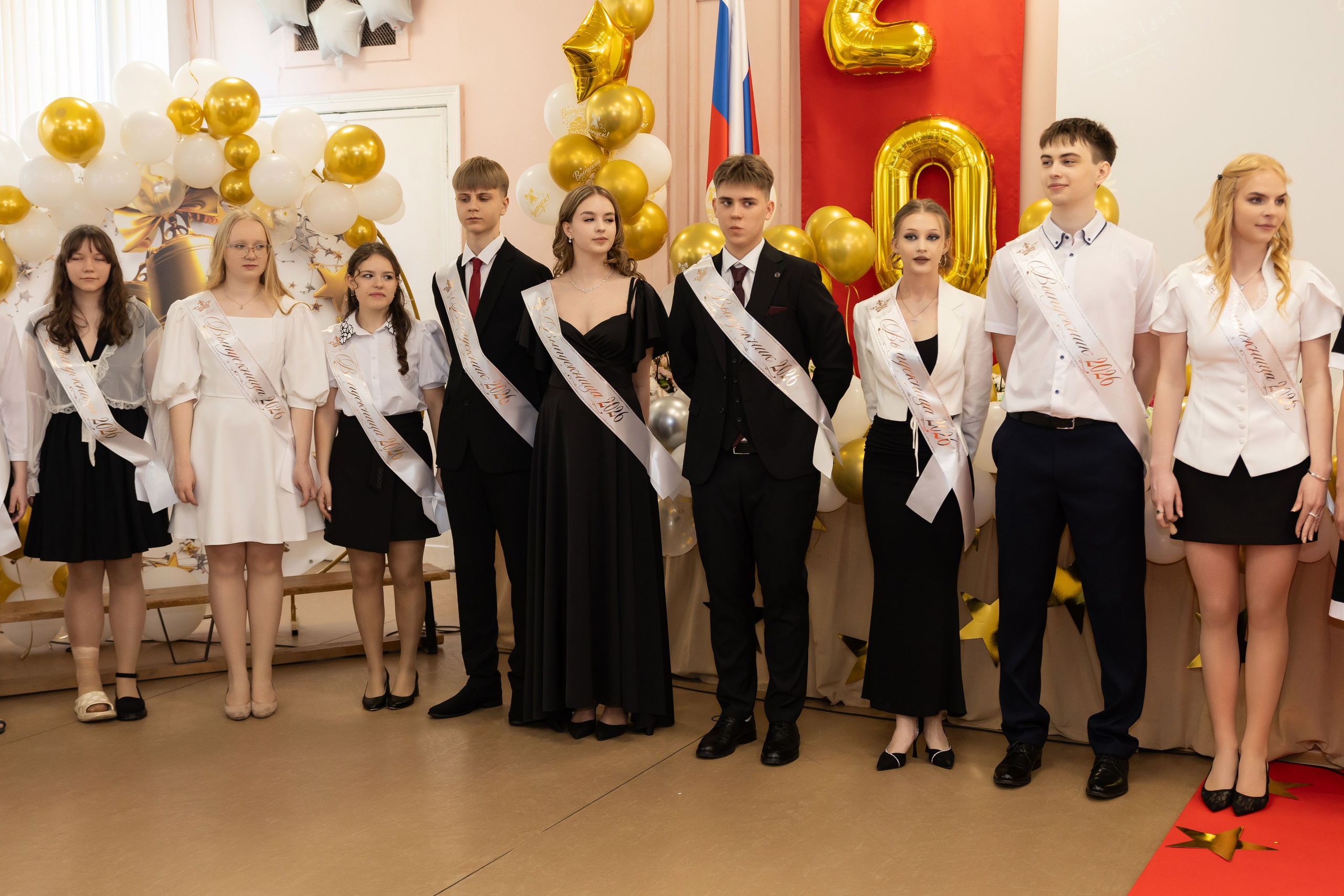 Последний звонок 11 класс. Семейный и свадебный фотограф в Санкт-Петербурге Татьяна Швыкова