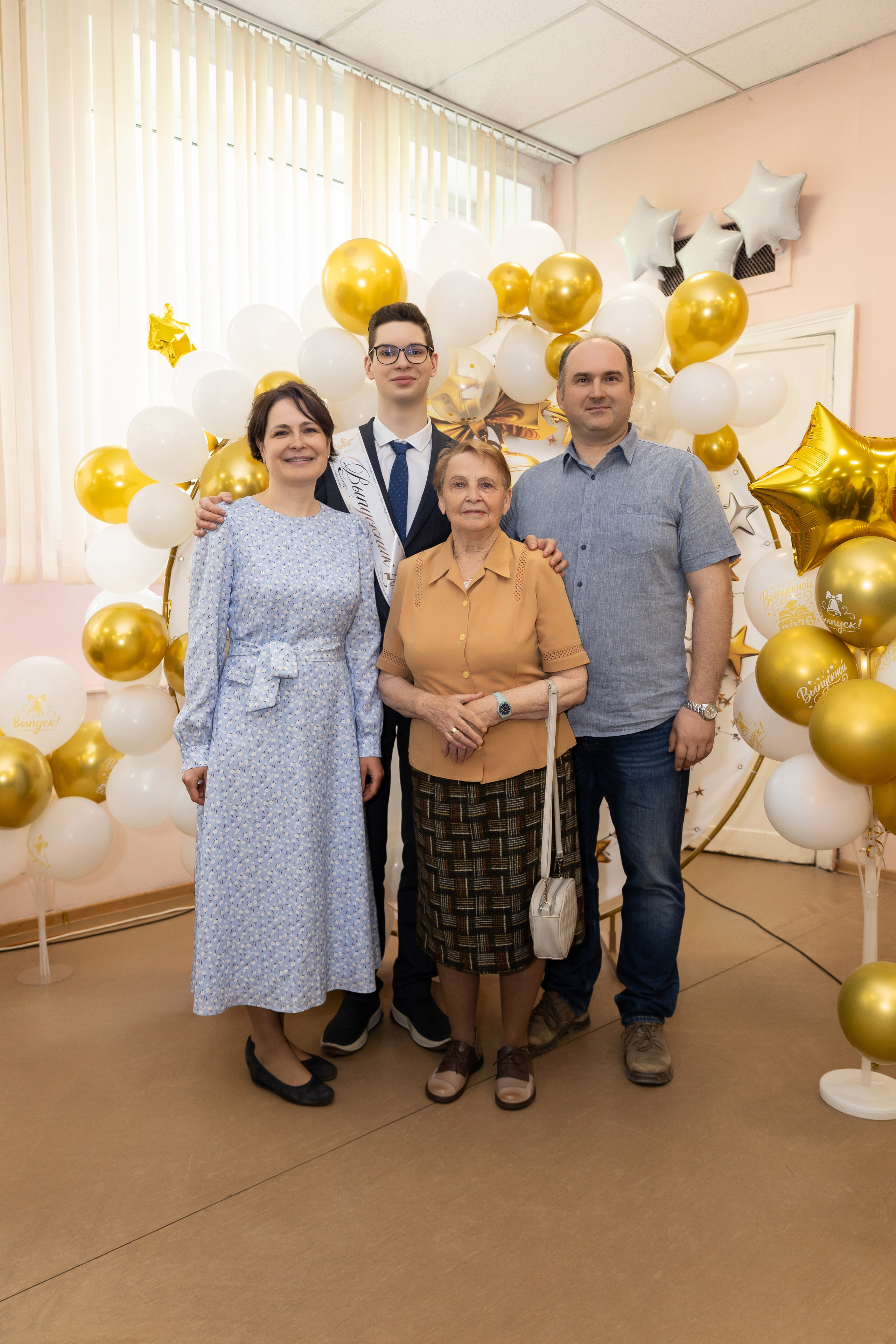 Последний звонок 11 класс. Семейный и свадебный фотограф в Санкт-Петербурге Татьяна Швыкова