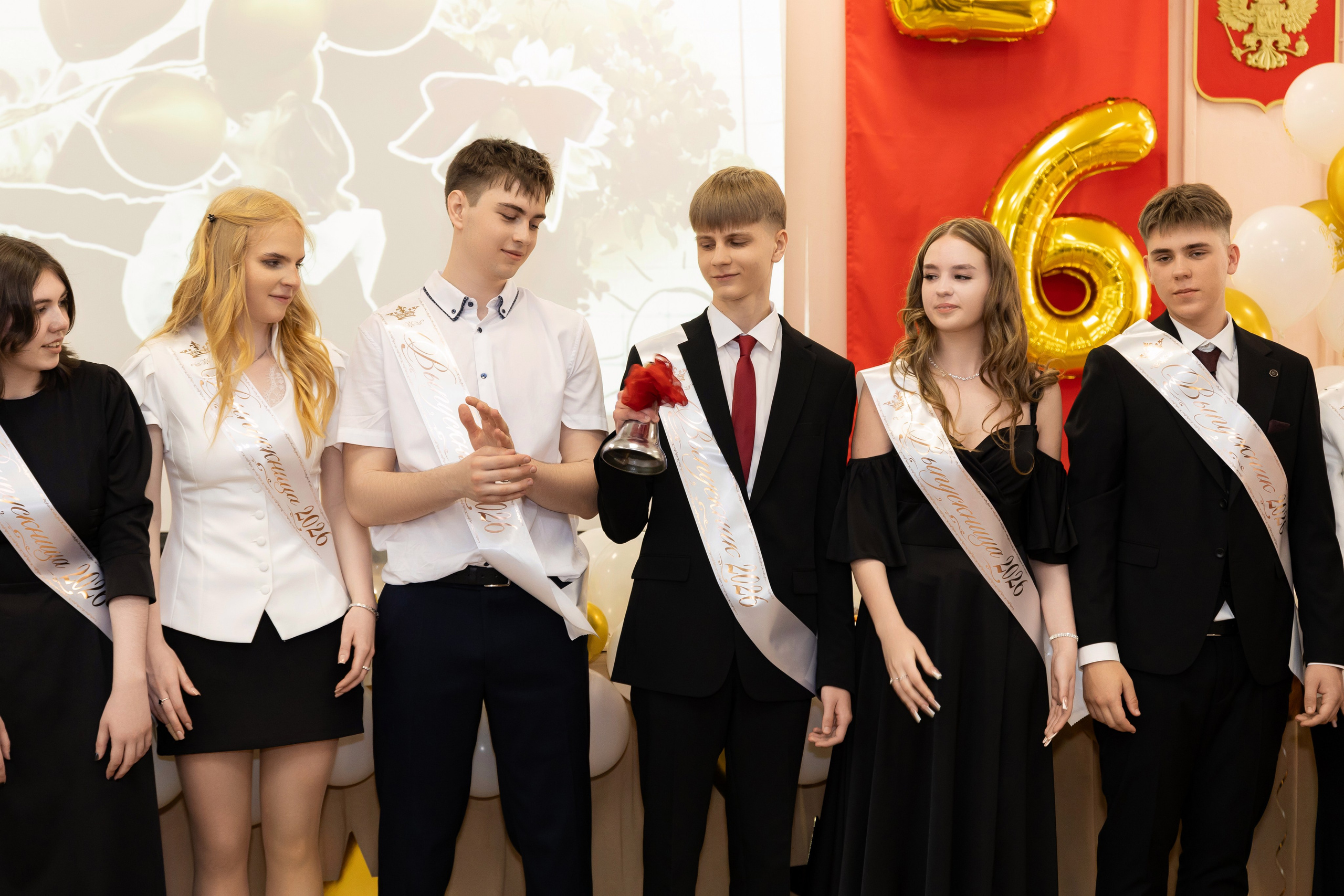 Последний звонок 11 класс. Семейный и свадебный фотограф в Санкт-Петербурге Татьяна Швыкова