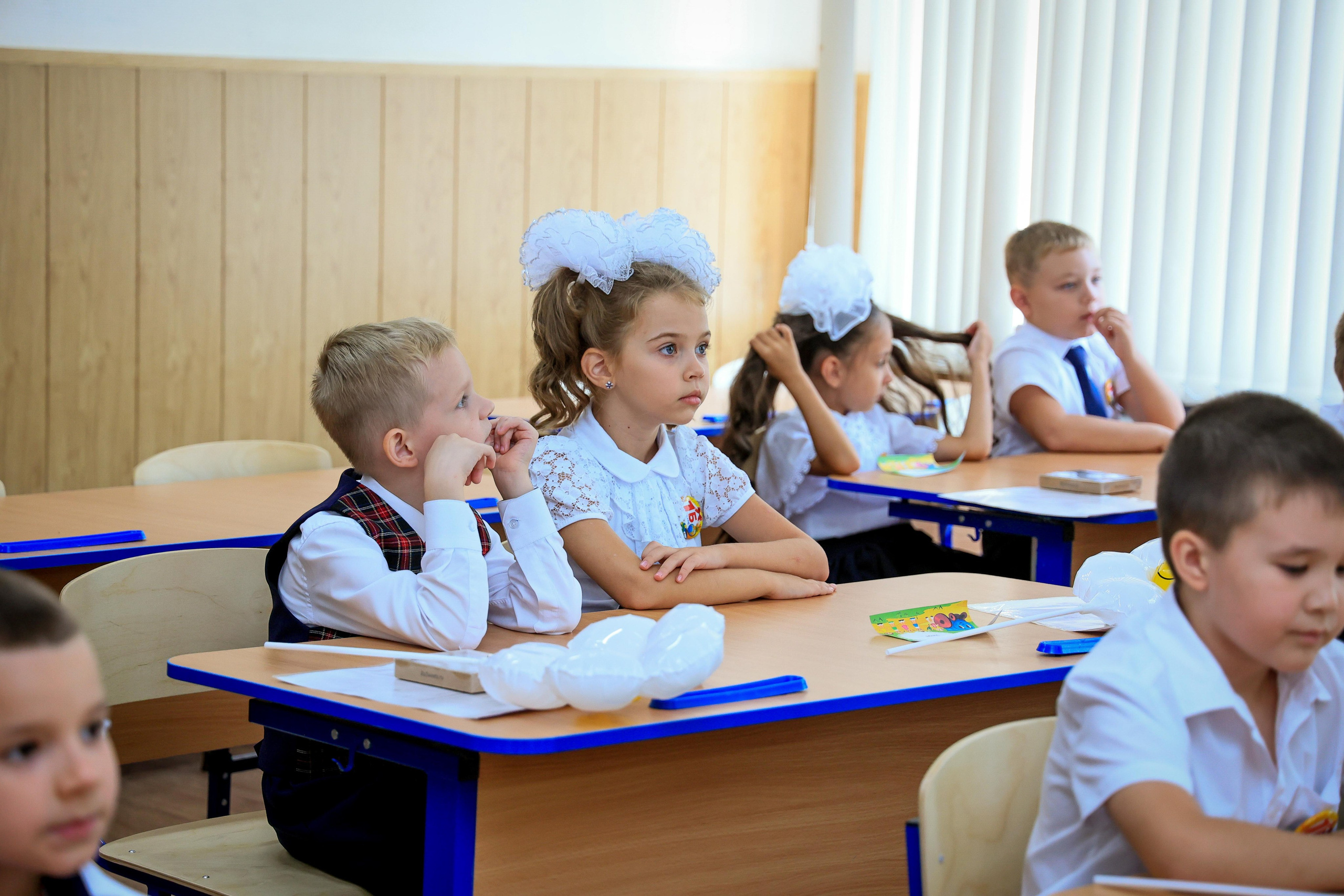 ШКОЛА 1 СЕНТЯБРЯ. Свадебный фотограф — видеограф в г. Астрахань Екатерина Юмашева