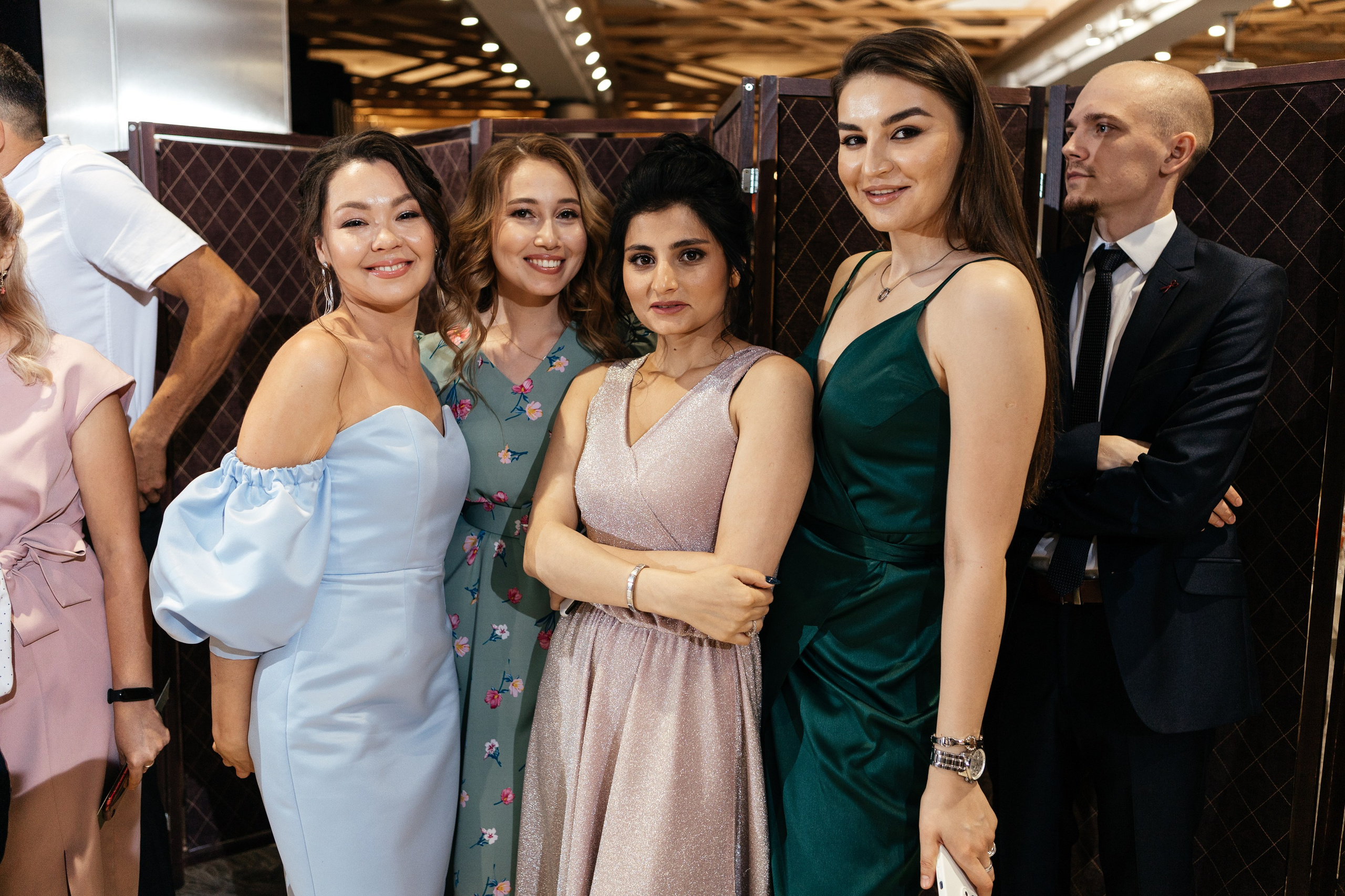 Свадебный фотограф Уфа — Руслан ГабдлисламовЖивые эмоции, красивые кадры, воспоминания на всю жизнь.Работаю по всей Республике Башкортоста. Свадебный фотограф Уфа Руслан Габдлисламов