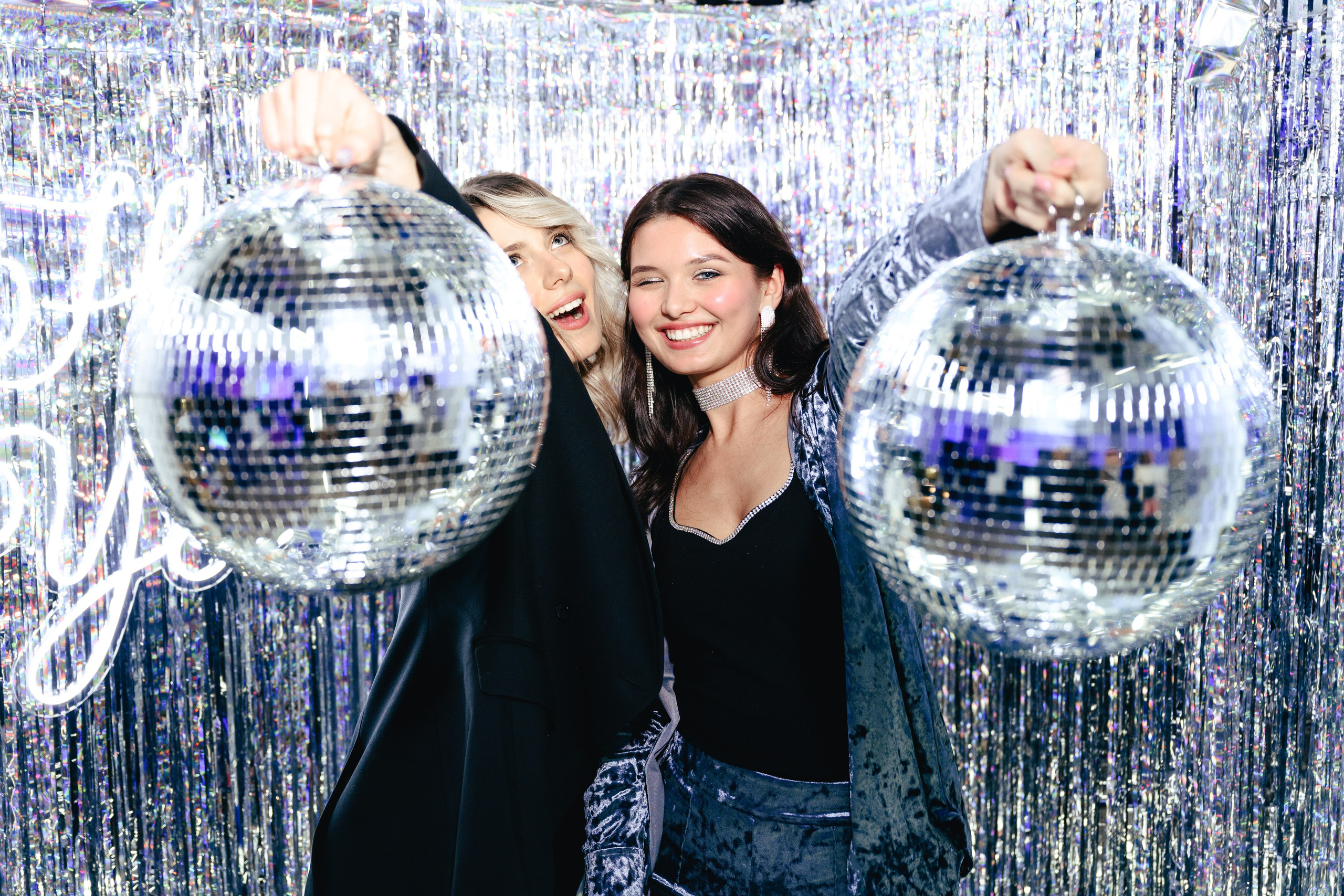 Организация новогоднего корпоратива в офисе. ToDay-организация частных и деловых мероприятий под ключ