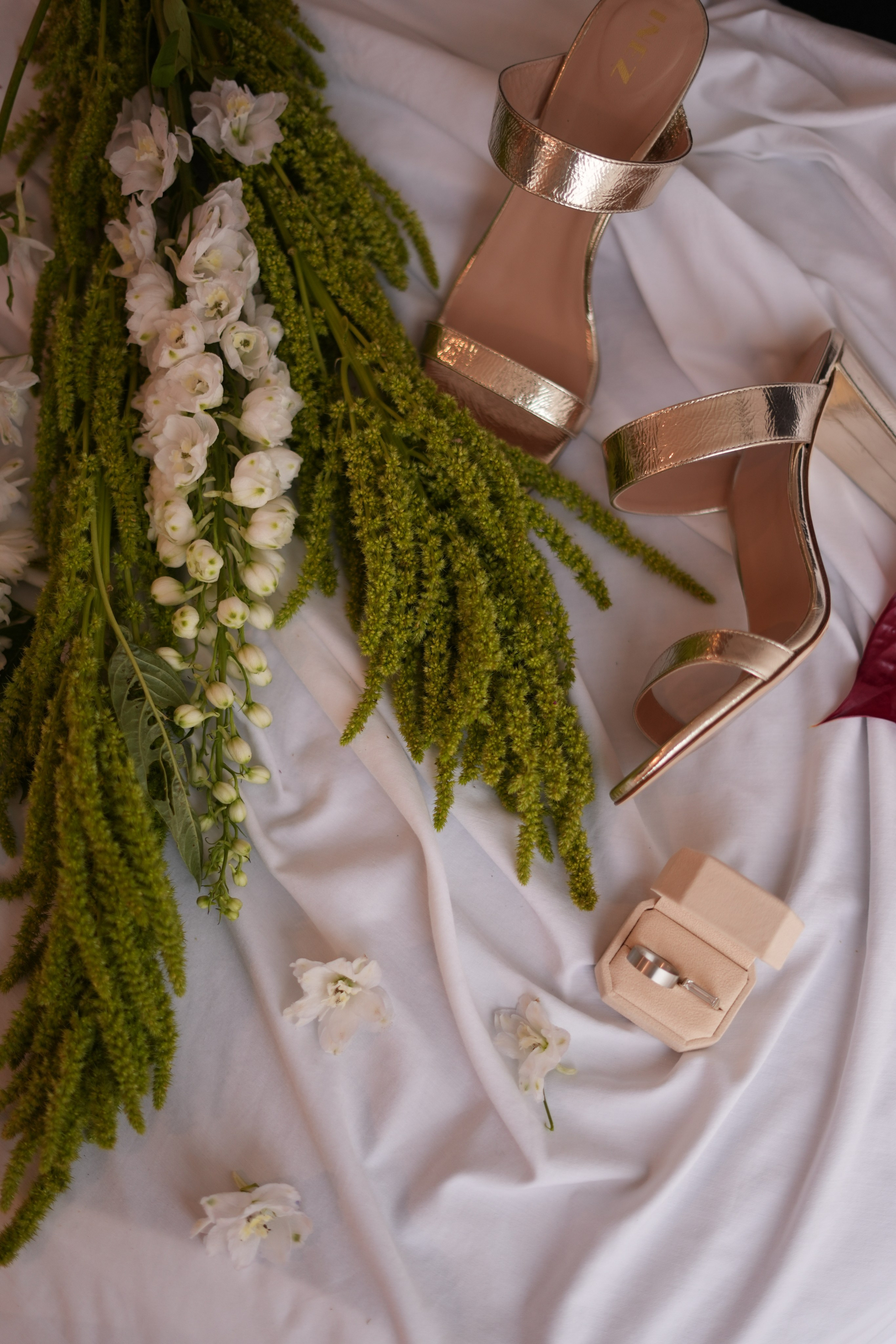 Olivia and Zack / 1 wedding day. Wedding Photographer in Barcelona and Medellin