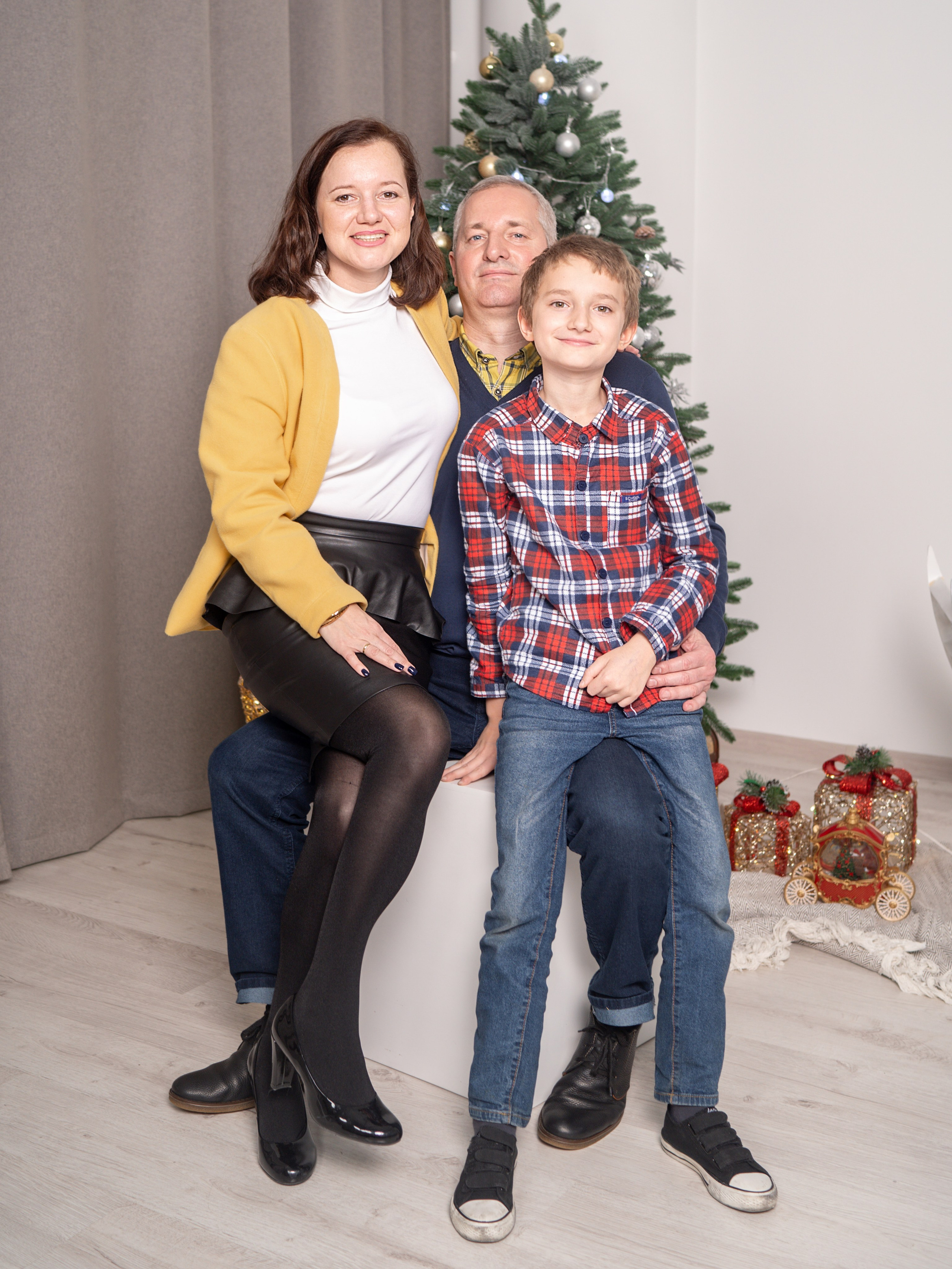 С бабушками. Фотограф Зинаида Евдокимова