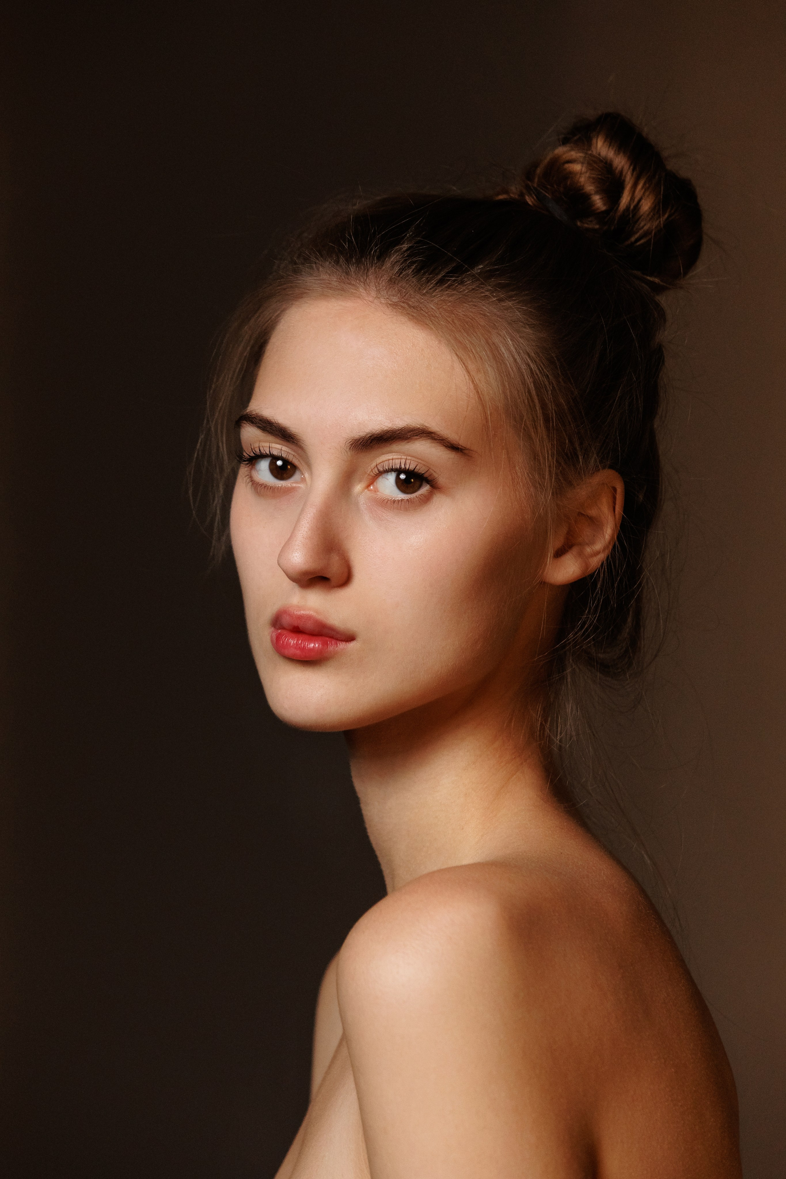 Fashion Photoshoot in Dubai — Professional Studio Photography. Evgen Yatsenko — Photographer in Dubai