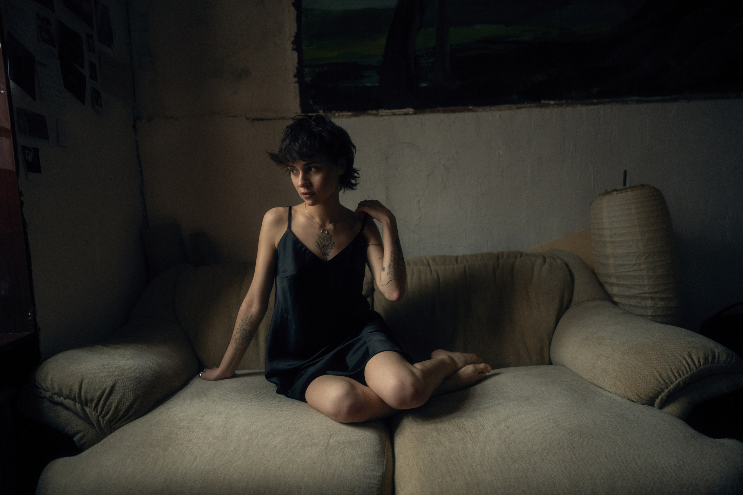 Портретная женская фотосессия в творческой студии с Нелли в Казани