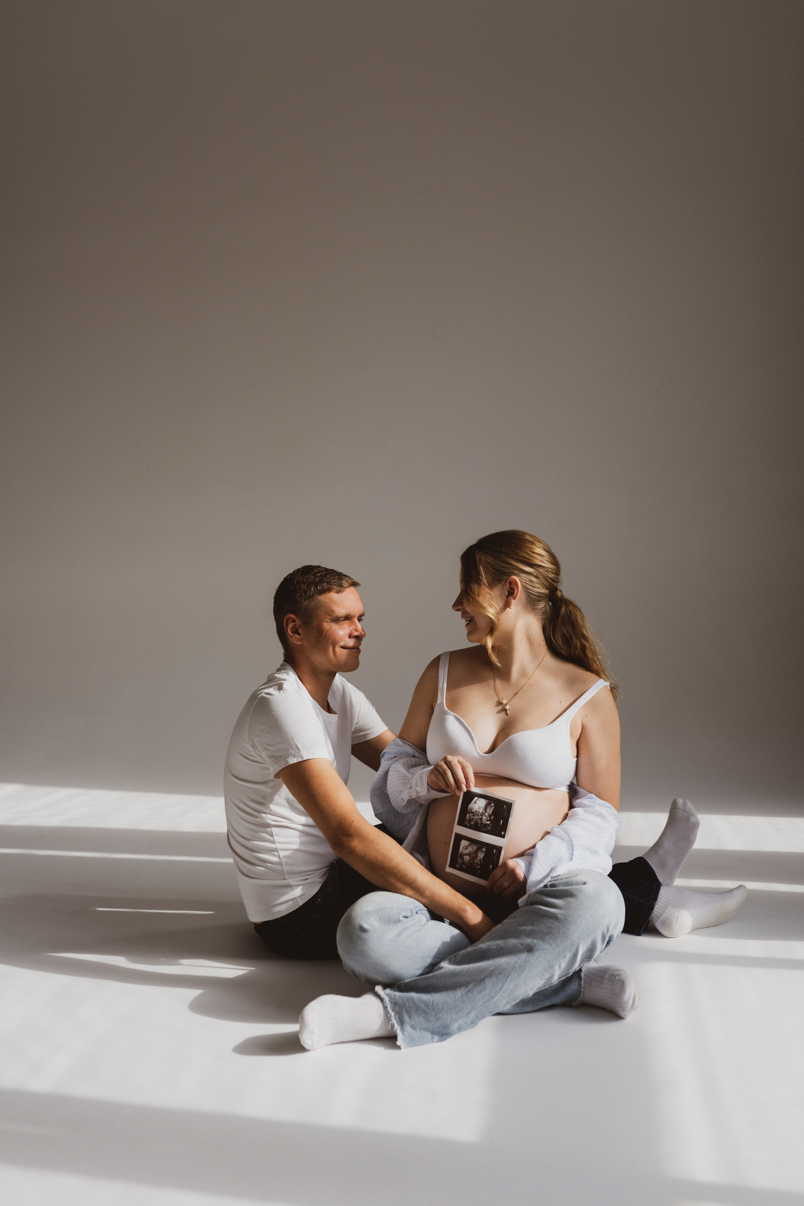 Семейная фотосессия в студии в Москве, семейный фотограф Анна Полушина. Свадебный фотограф в Москве Анна Полушина