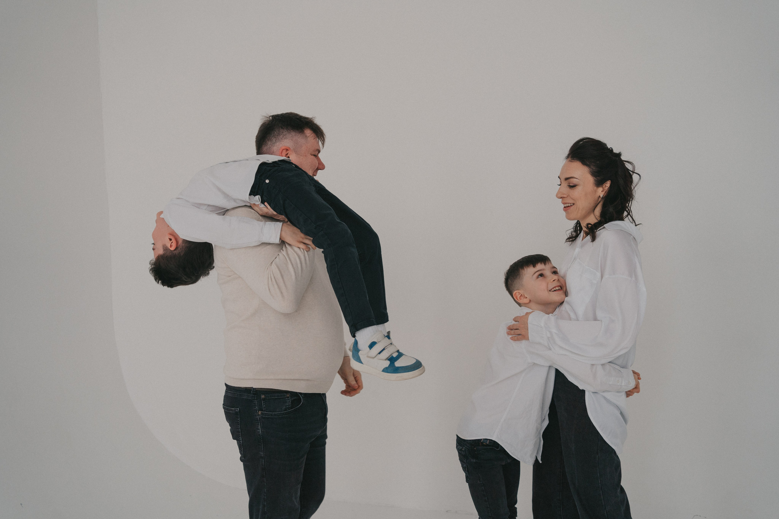 Семейные фотосессии в студии. Семейный фотограф в Тольятти Екатерина Невзорова