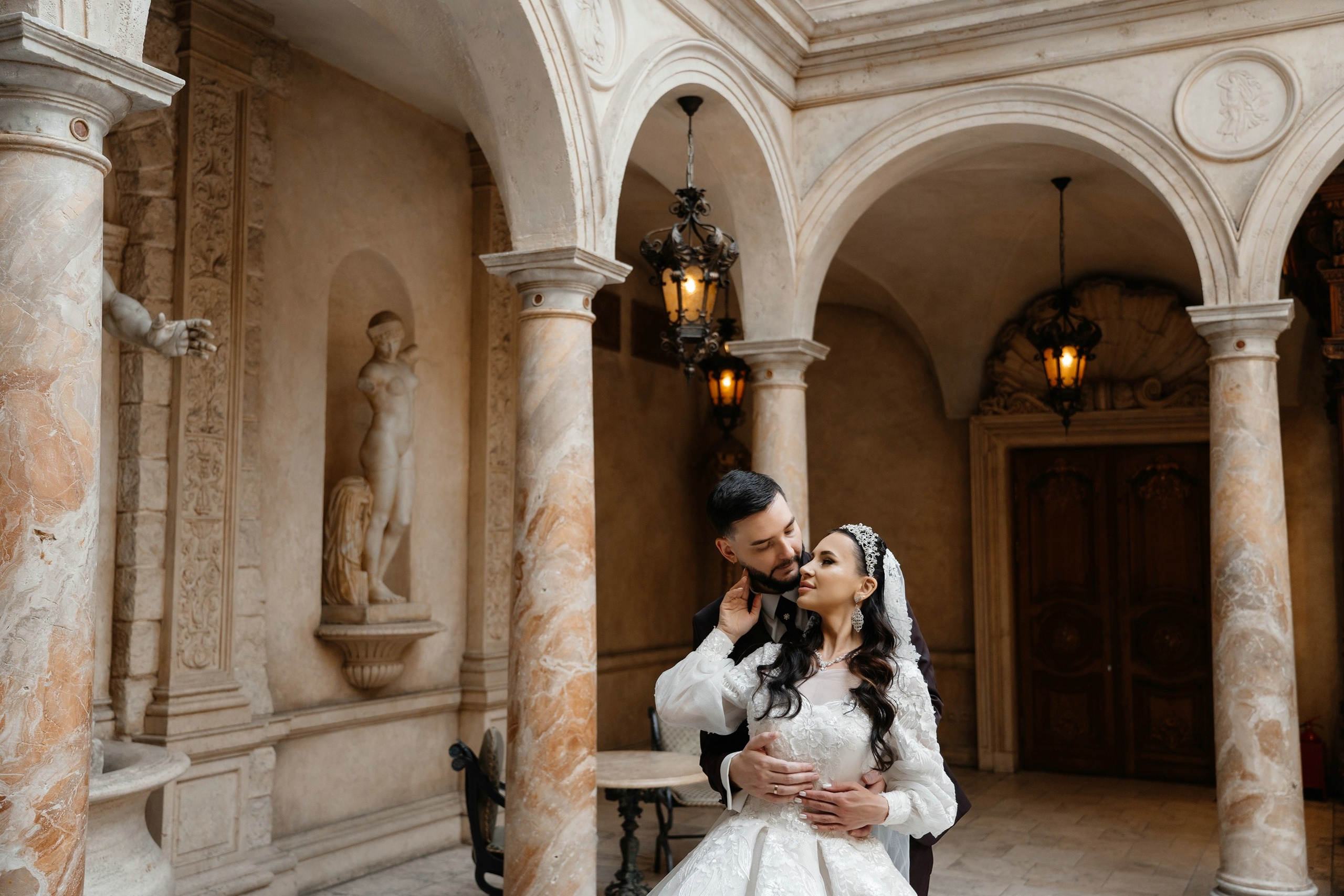 Свадебная фотосессия в ресторане Турандот. Свадебный и семейный фотограф в Москве Светлана Зоткина