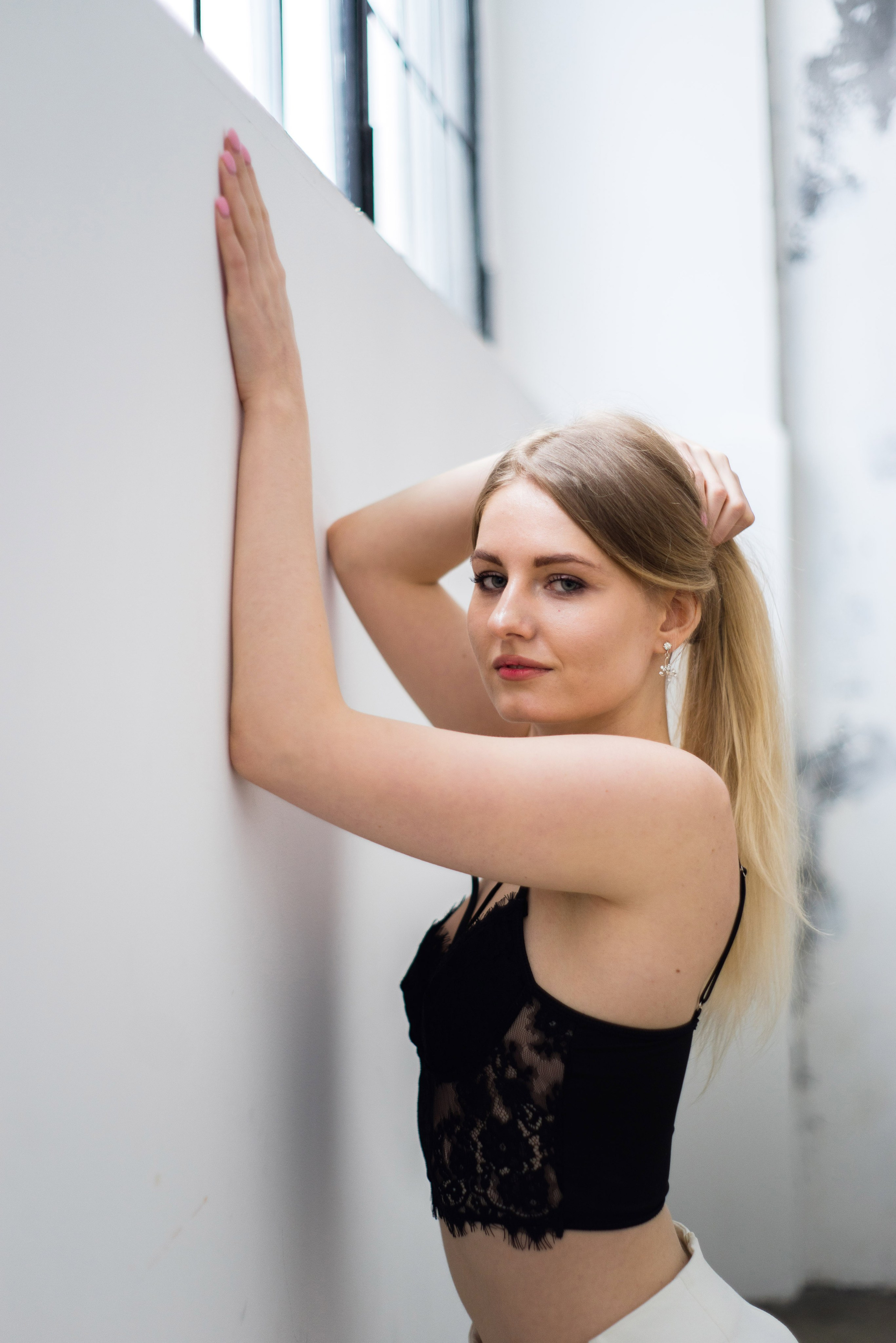 Лёгкая студийная фотосессия. Портреты студия Москва. Модельные тесты. Lovestory студия в Москве. Женсий фотограф