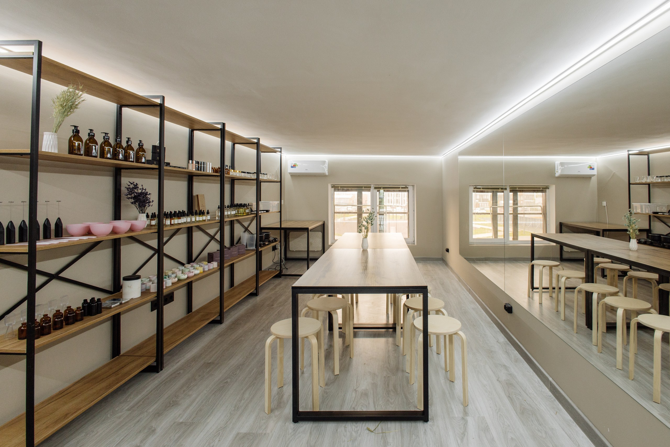 Мастерская AROMALAGE в Казани — свечи и ароматы на Аделя Кутуя