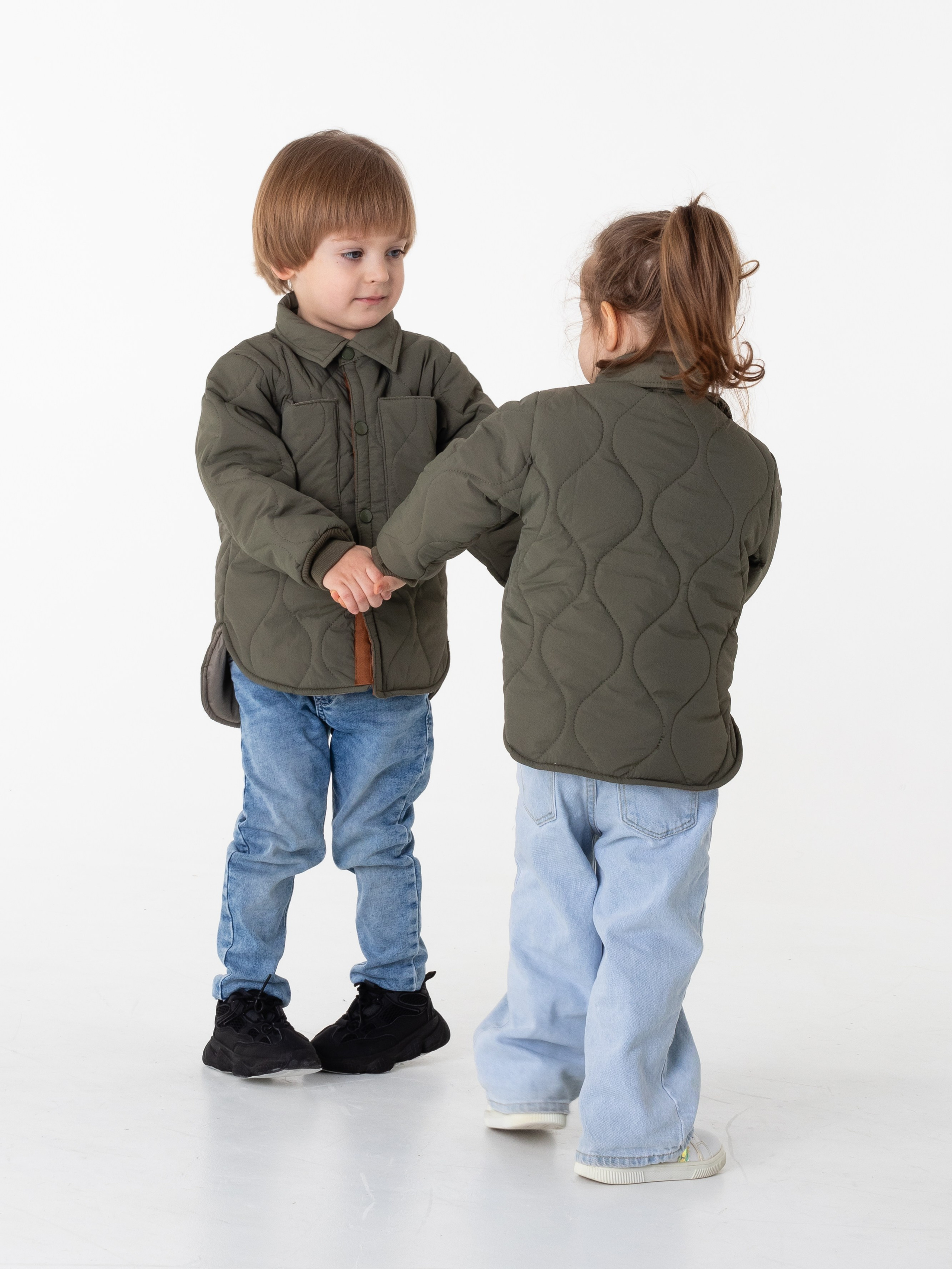 Детские куртки. Фотограф в Краснодаре Арина Кудряшова