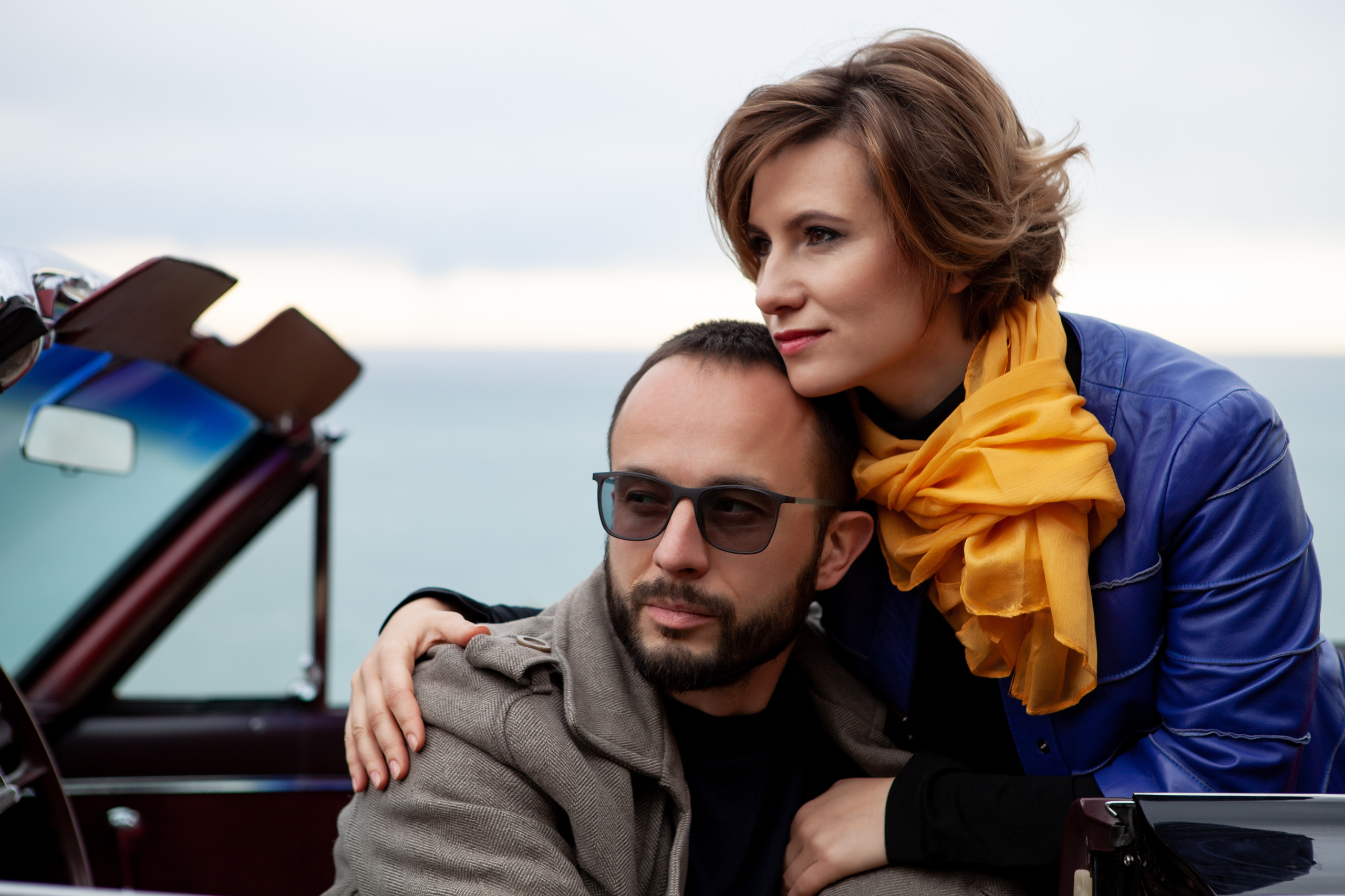 Фотосессия пары с машиной. Фотограф в Сочи Тиунова Маргарита и Тиунов Евгений