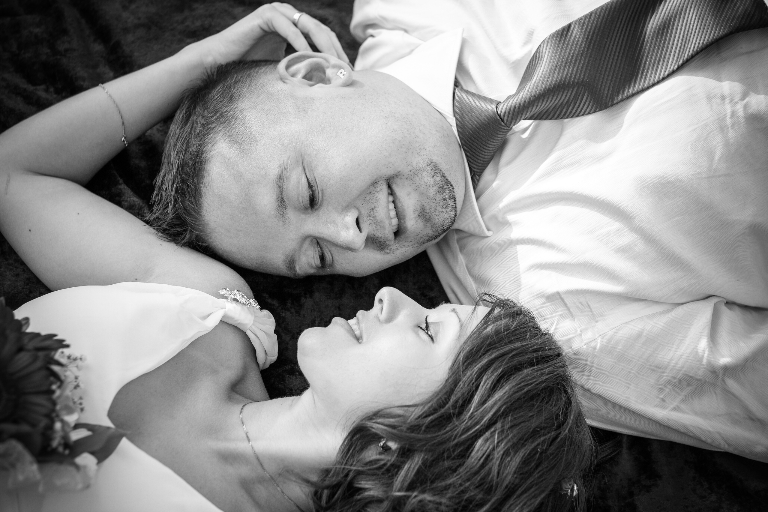 Свадебная прогулка Рафаэля и Галины в городе Салават. Фотограф в Сочи Тиунова Маргарита и Тиунов Евгений