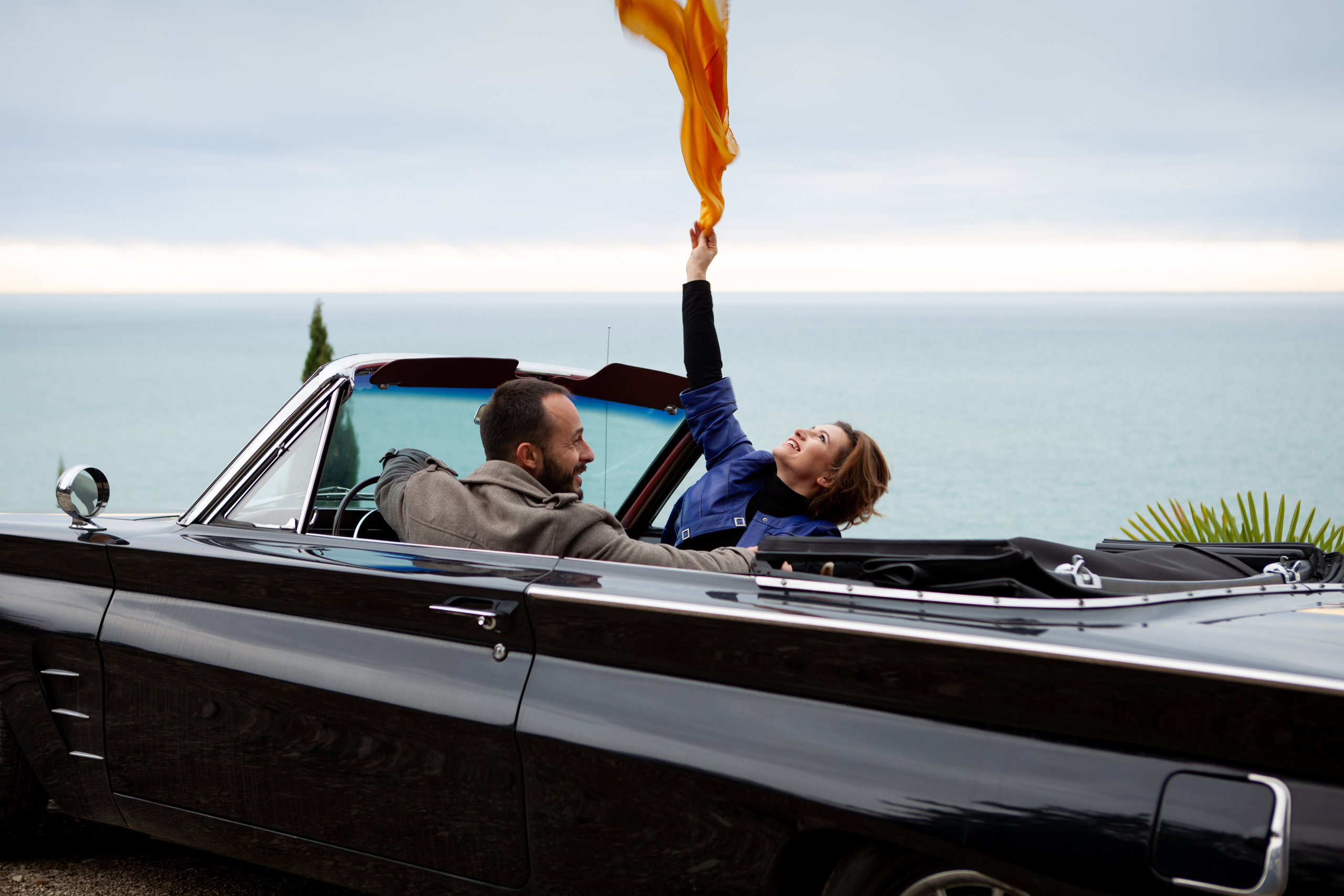Фотосессия пары с машиной. Фотограф в Сочи Тиунова Маргарита и Тиунов Евгений