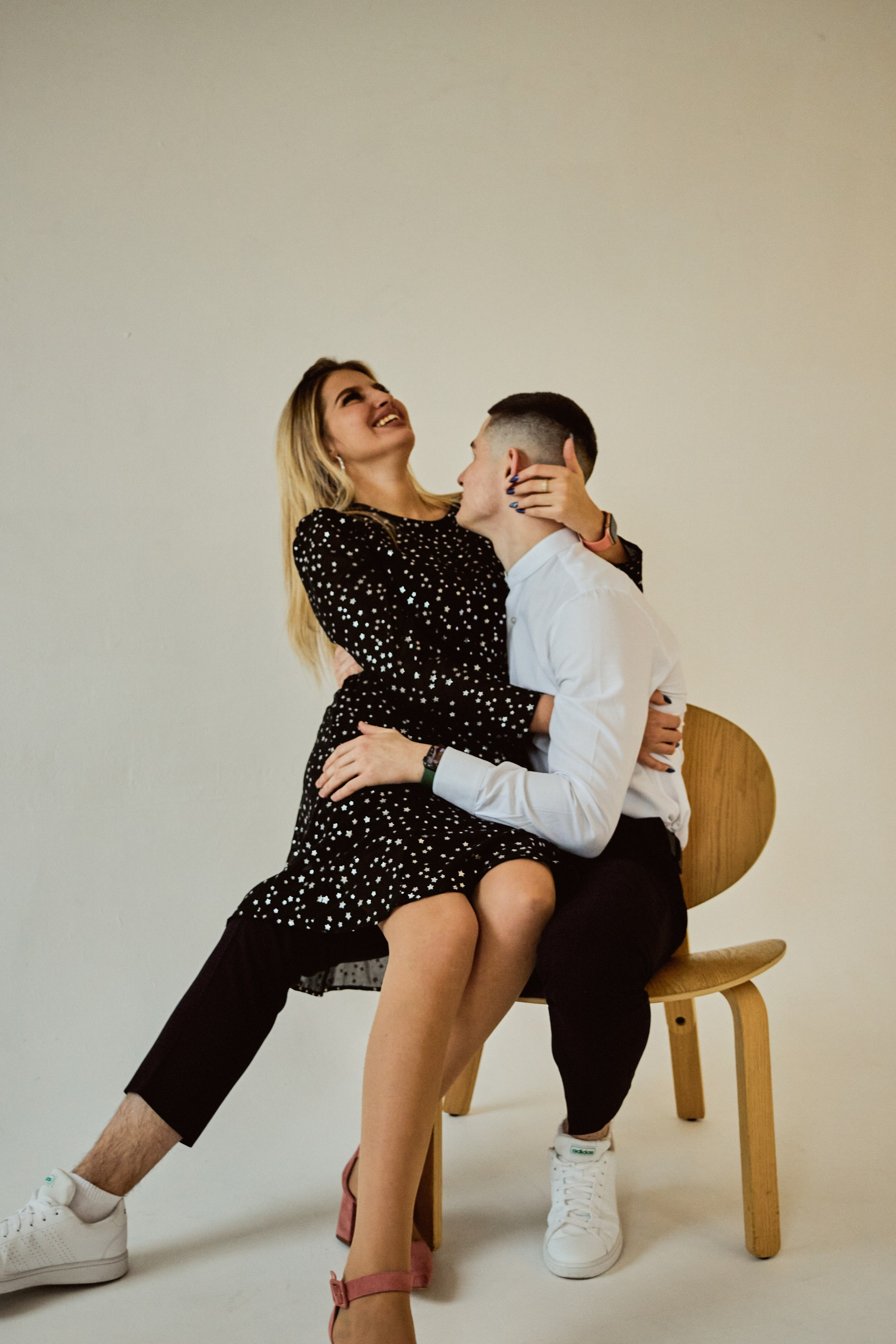 «Мы не умеем позировать!». Свадебный фотограф Анастасия Лахтионова