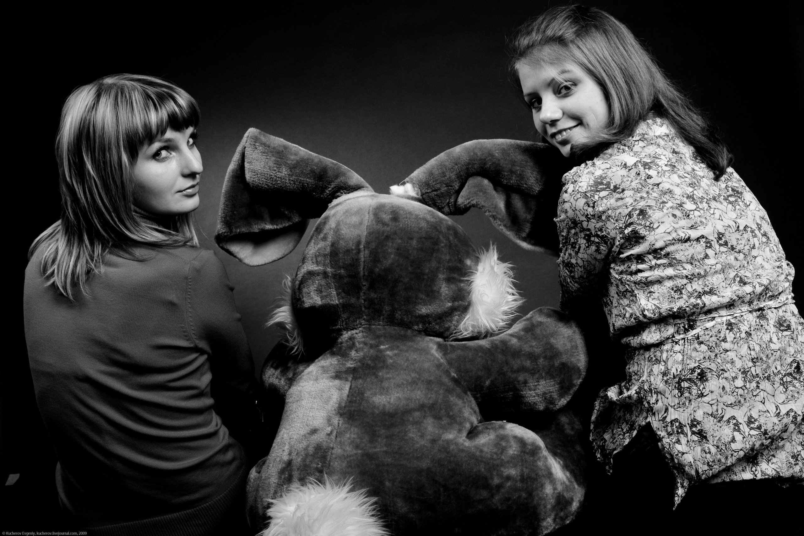 Оля и Наташа. Студия. Кучеров Евгений. Фотограф