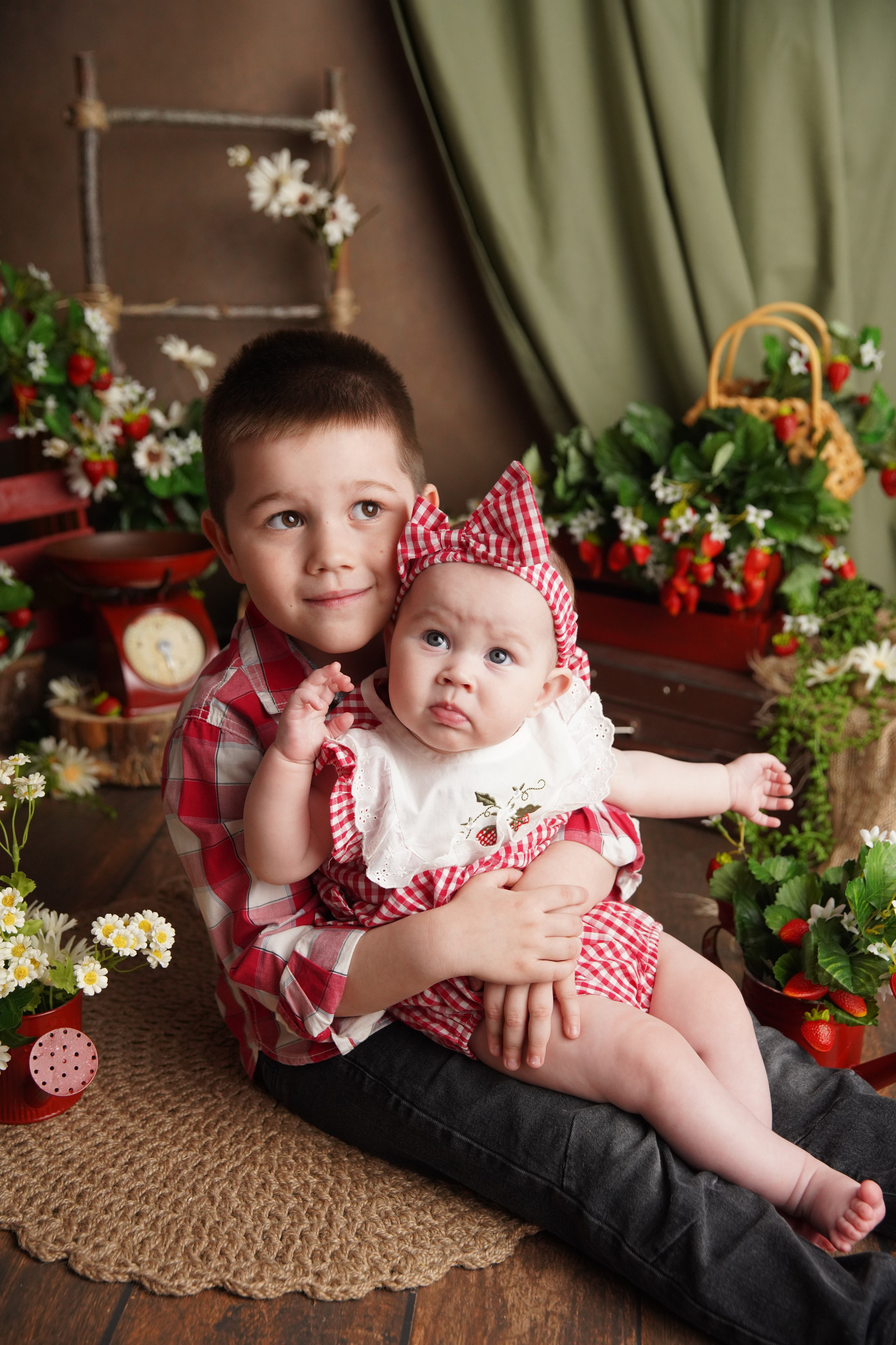 Ягодная. Фотограф новорожденных. Семейный и детский фотограф в городе Сургуте