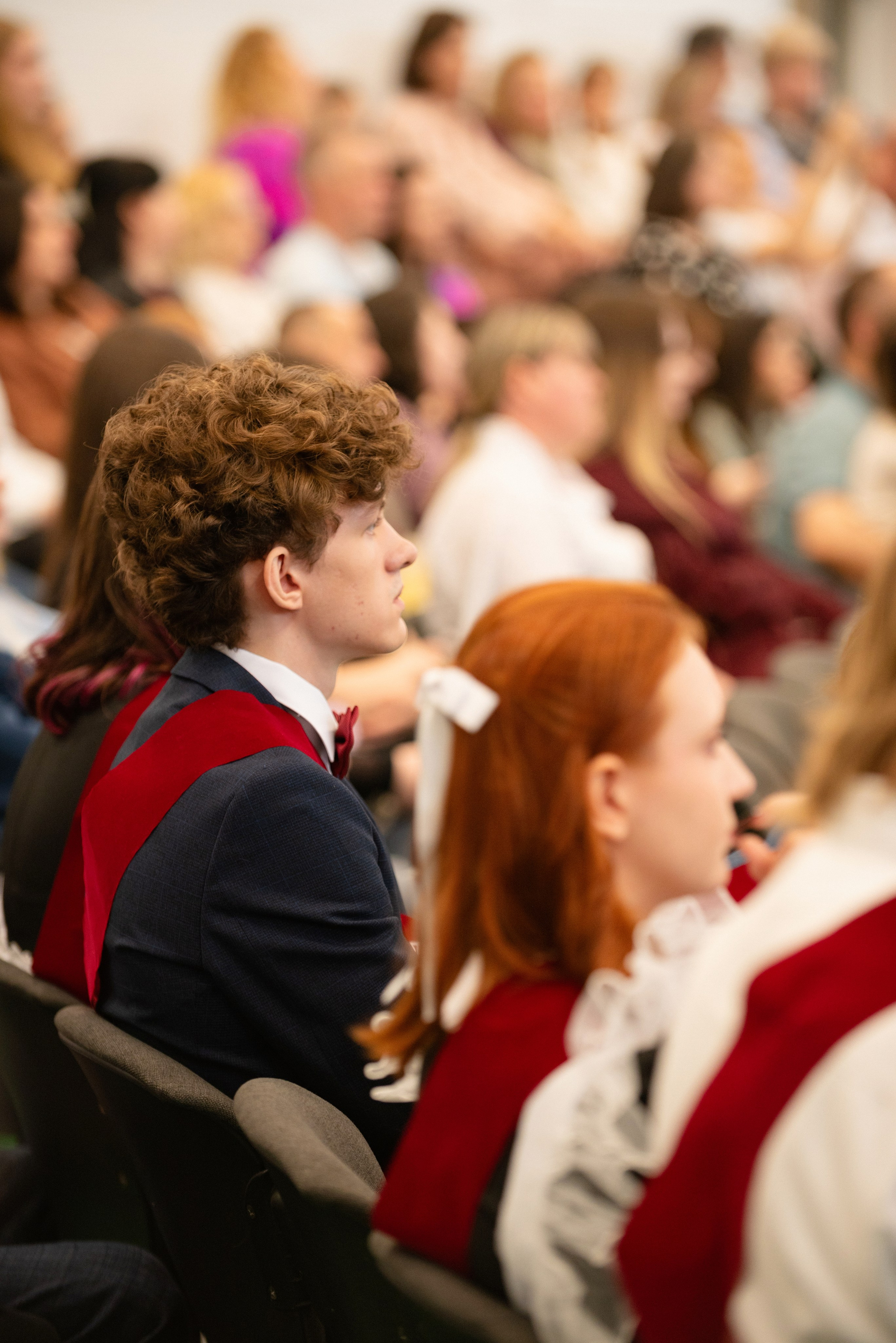 Фотограф на выпускной для старших классов в Сургуте и Нефтеюганске