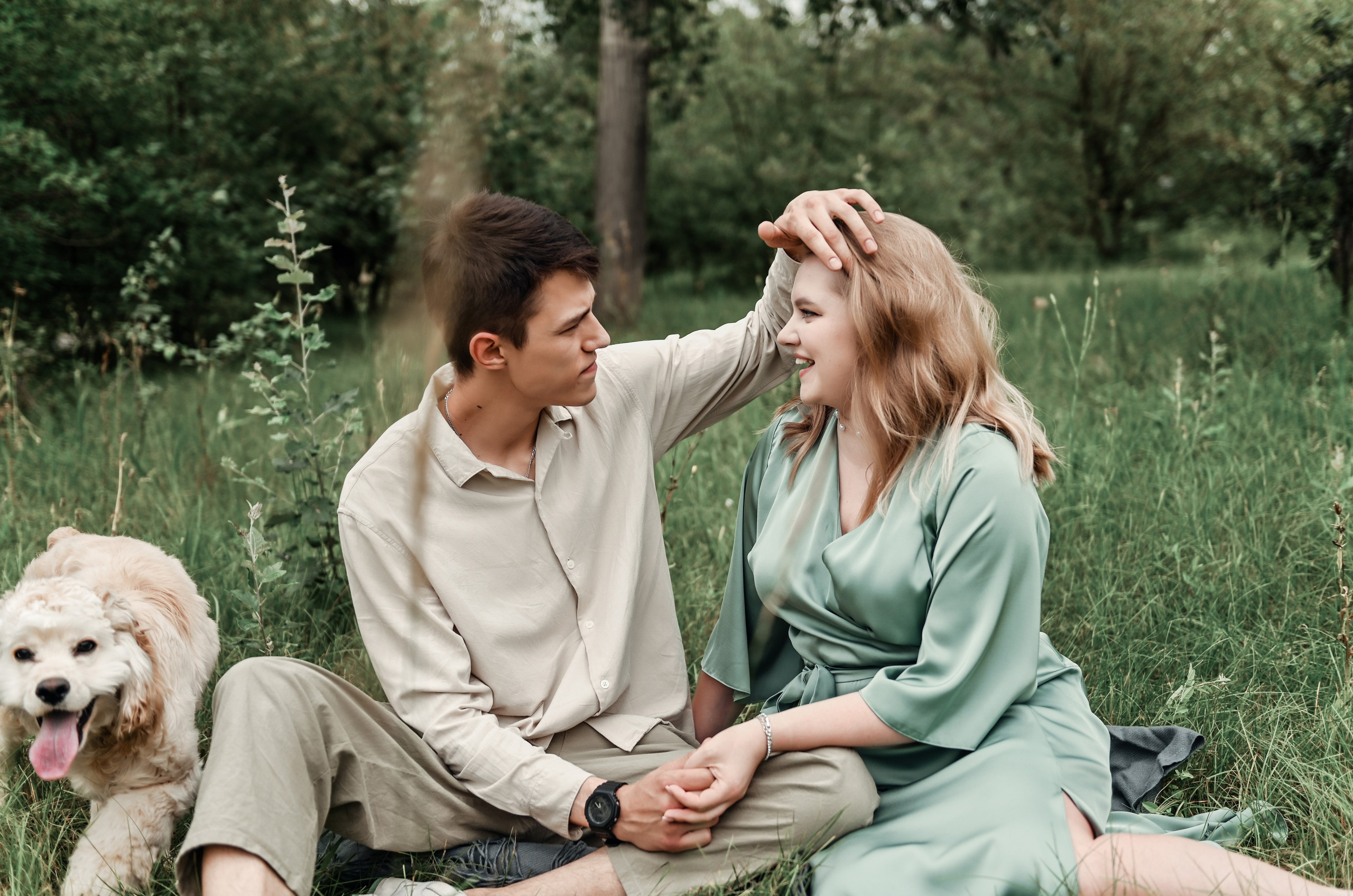 Love story прогулка вместе с песиком))). Свадебный, семейный, детский, контент фотограф в Омске Максим Ильин