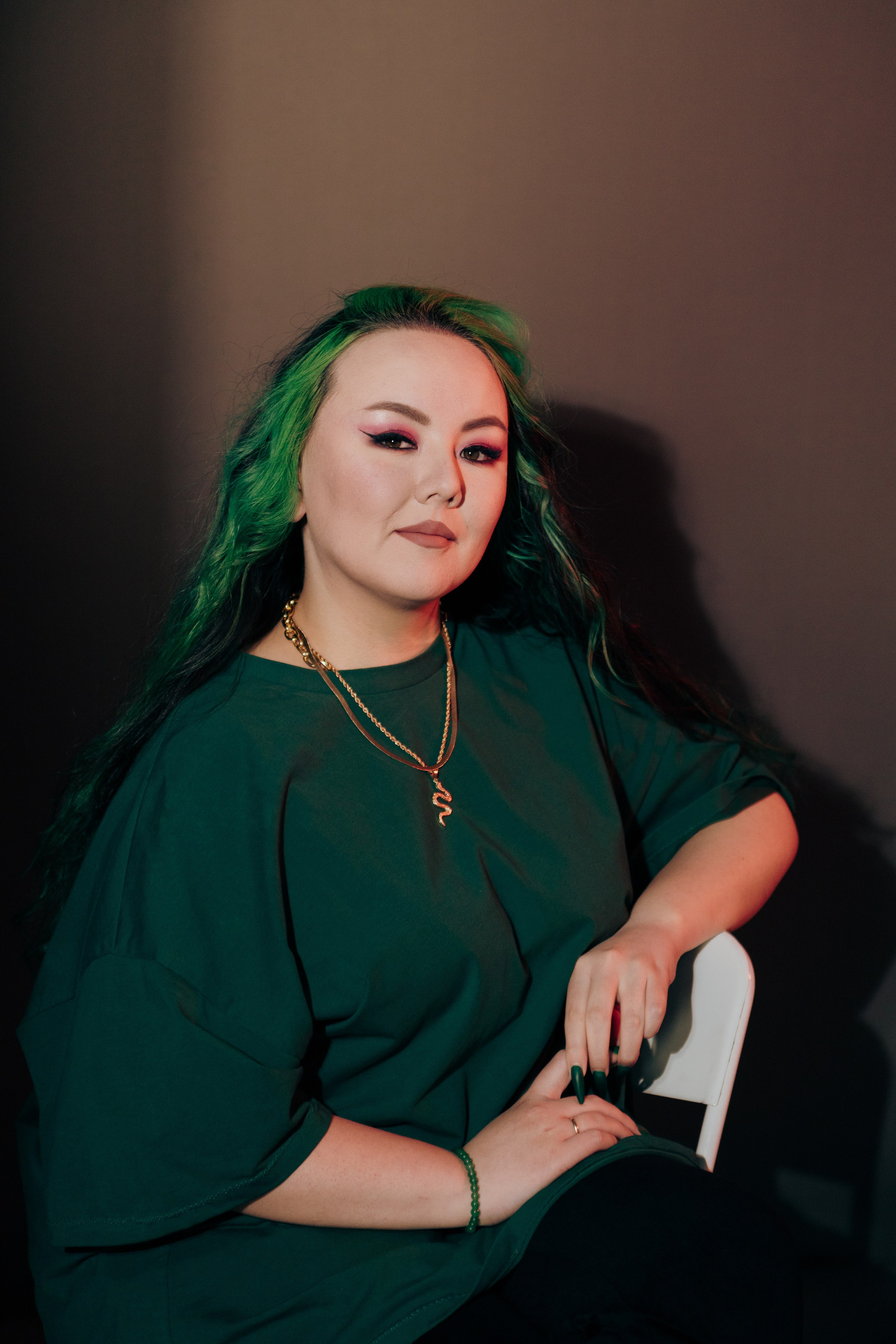 Ася. Студия