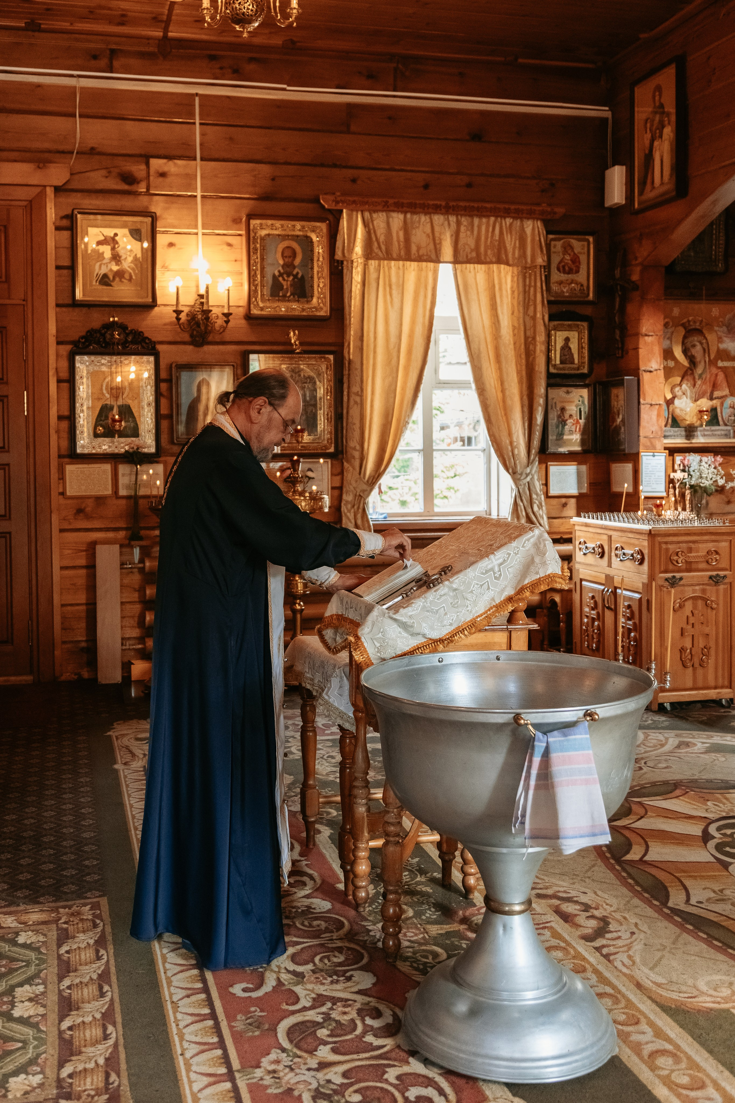 Репортаж -Крещение. Фотограф на первый годик, семейный и детский фотограф в Новосибирске