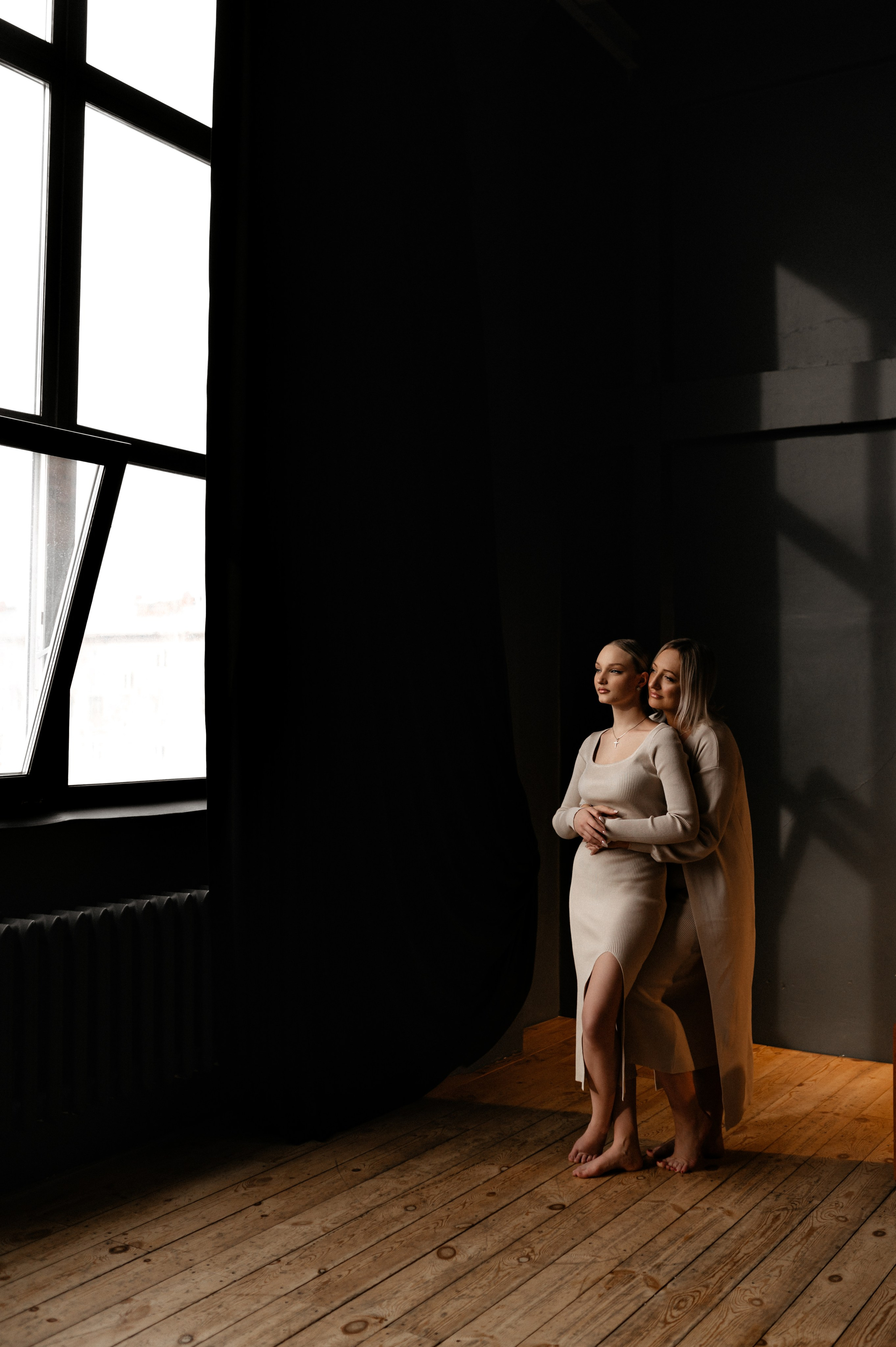 Мама и дочь. Главная