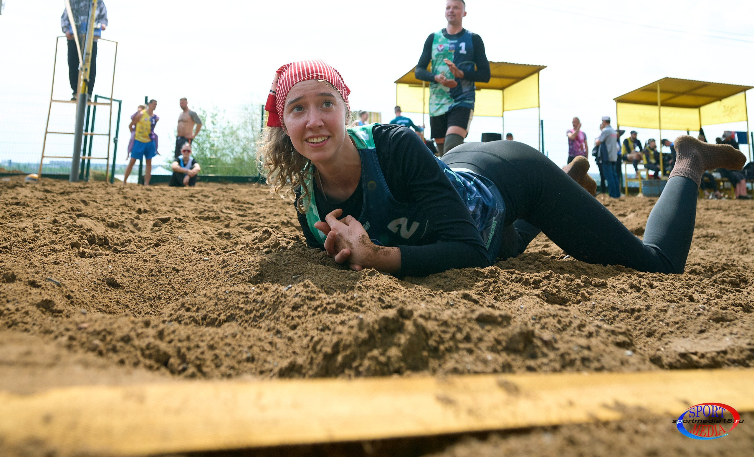 Пляжный волейбол. ПРИВОЛЖСКАЯ ЛИГА MIXT Ижевск 18.05.2025. Спортивный репортажный фотограф в Ижевске Сергей Мерзляков