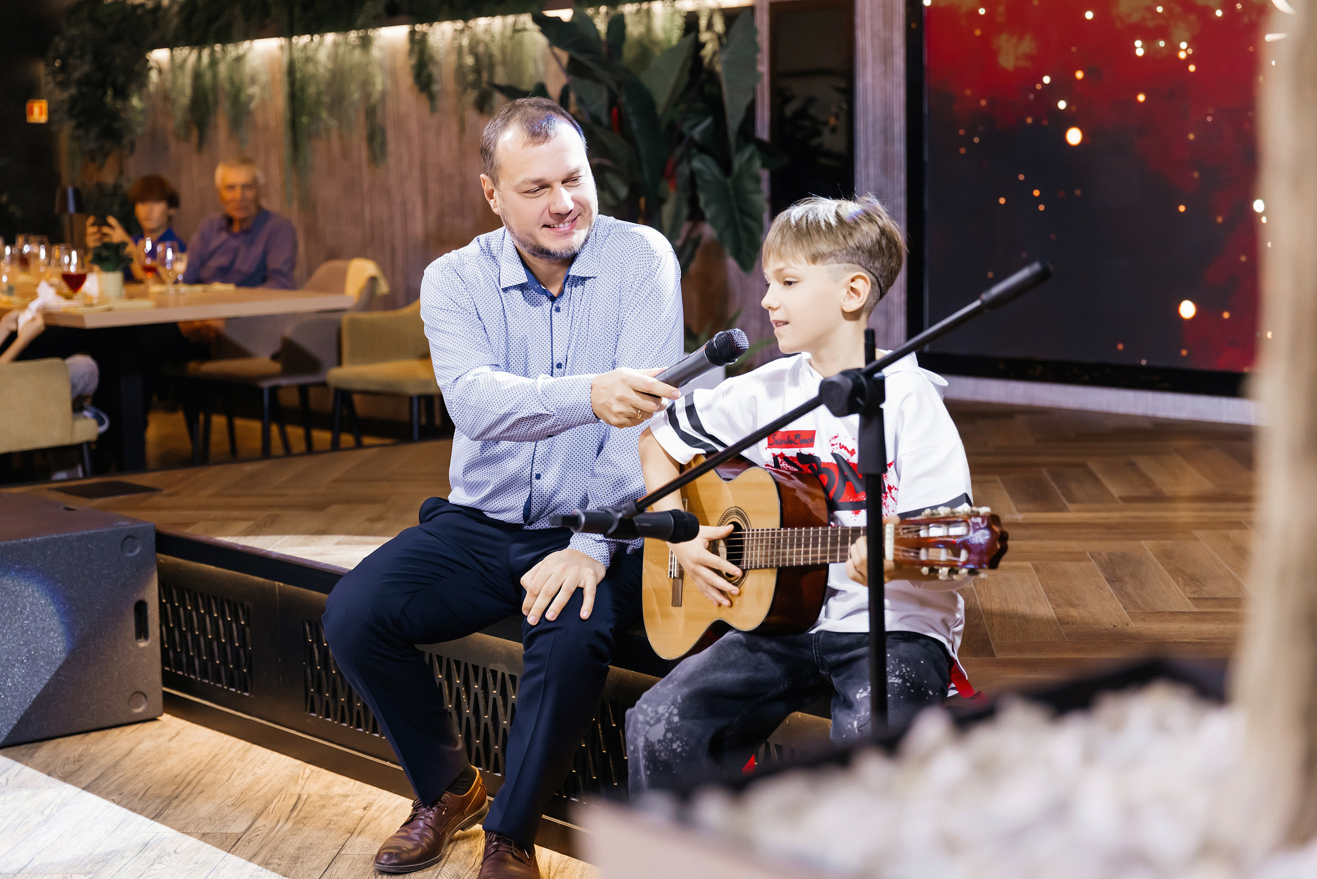 Творческий вечер «Юные таланты» в ресторане Геогранди. Фотограф и Видеограф в Краснодаре Юлия Солодченко