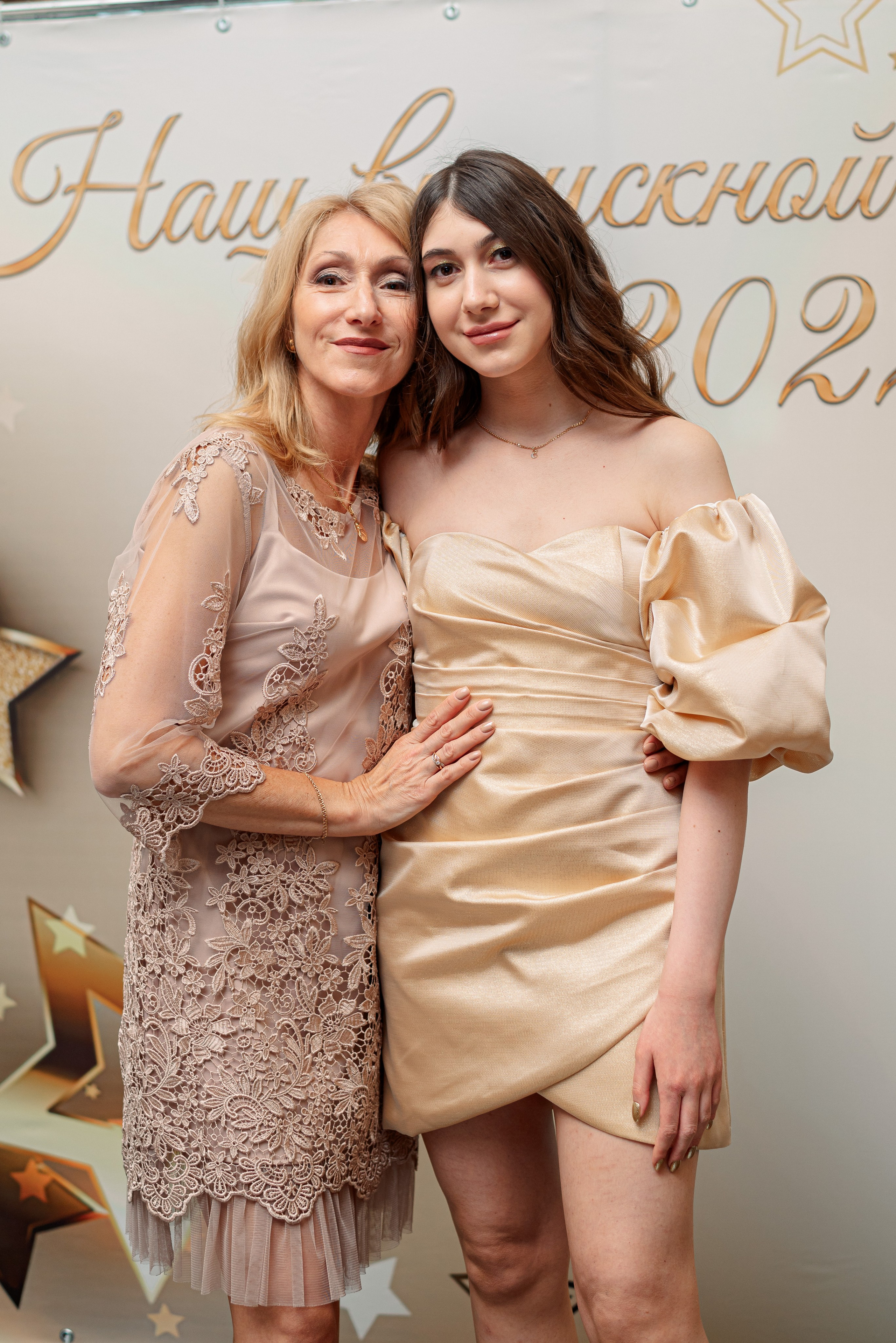 Выпускной 9-11классы. Выпускные книги Анапа Новороссийск Краснодар