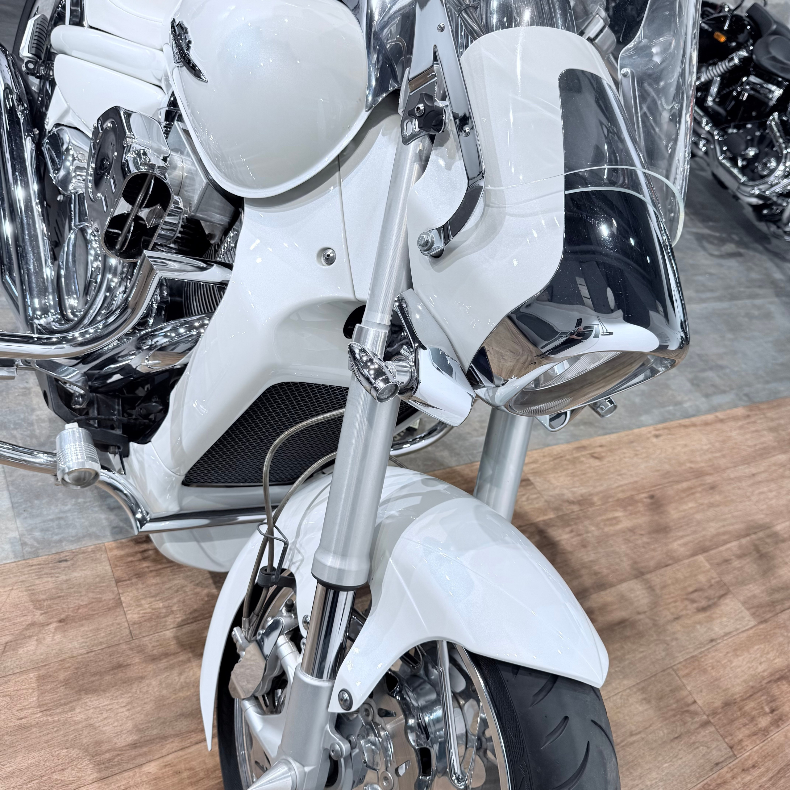 2007 SUZUКI М109R Whitе Hunter. Hello Davidson, Москва. Только хорошие мотоциклы…