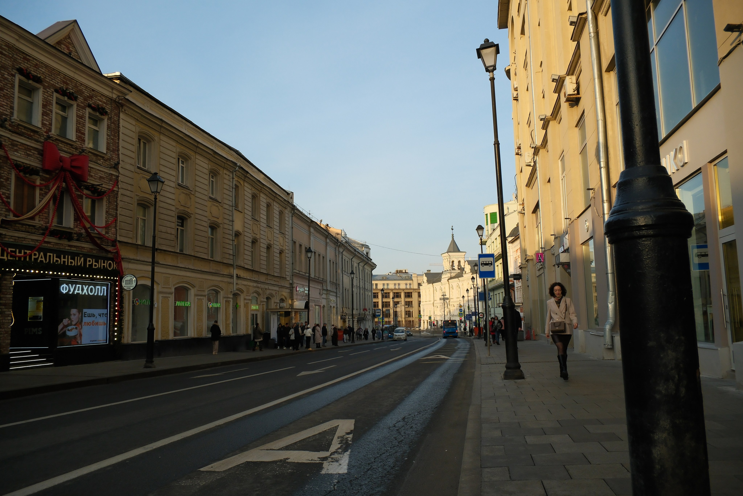 Улица, люди, жизнь…